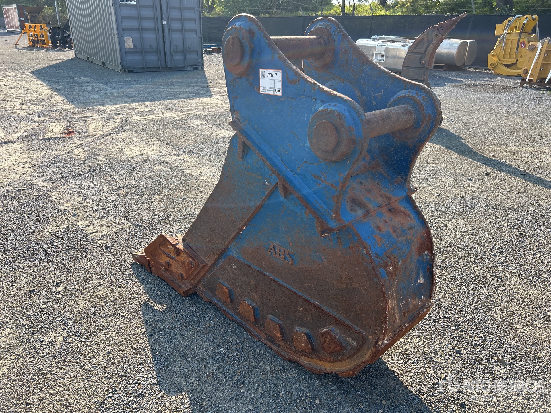 General Appearance with Picture, Left Rear Corner