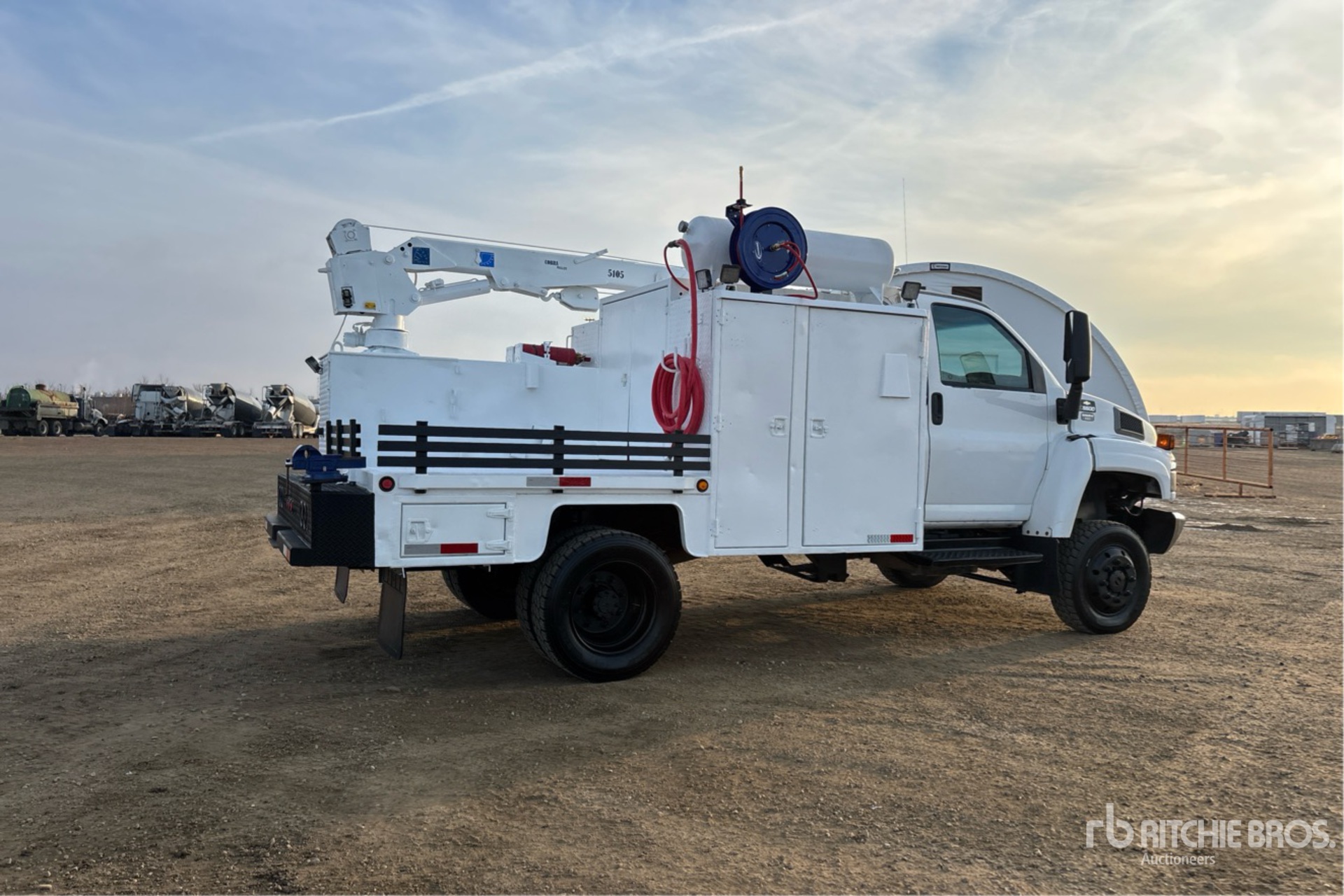 General Appearance with Picture, Right Rear Corner