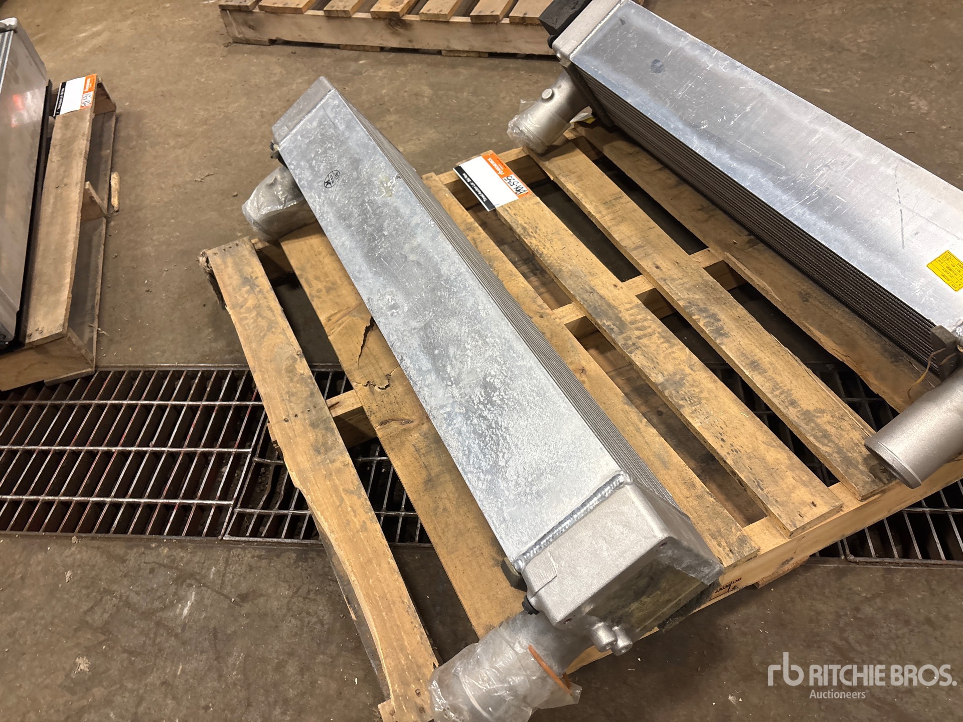 General Appearance with Zdjęcie, prawy dolny róg