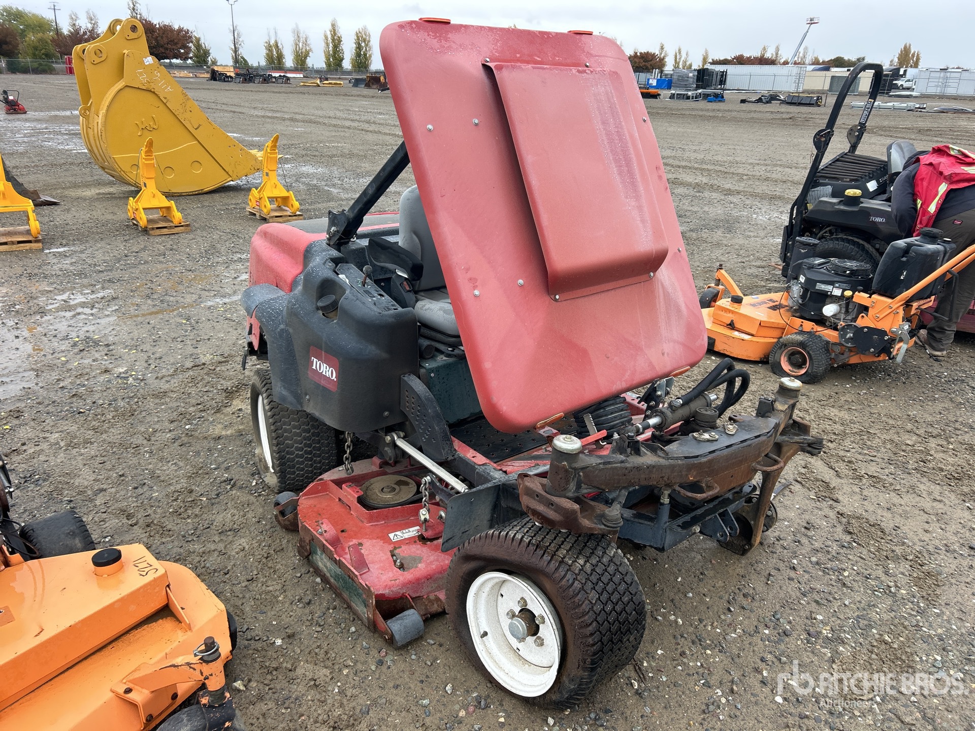 General Appearance with Bild, Ecke vorne rechts