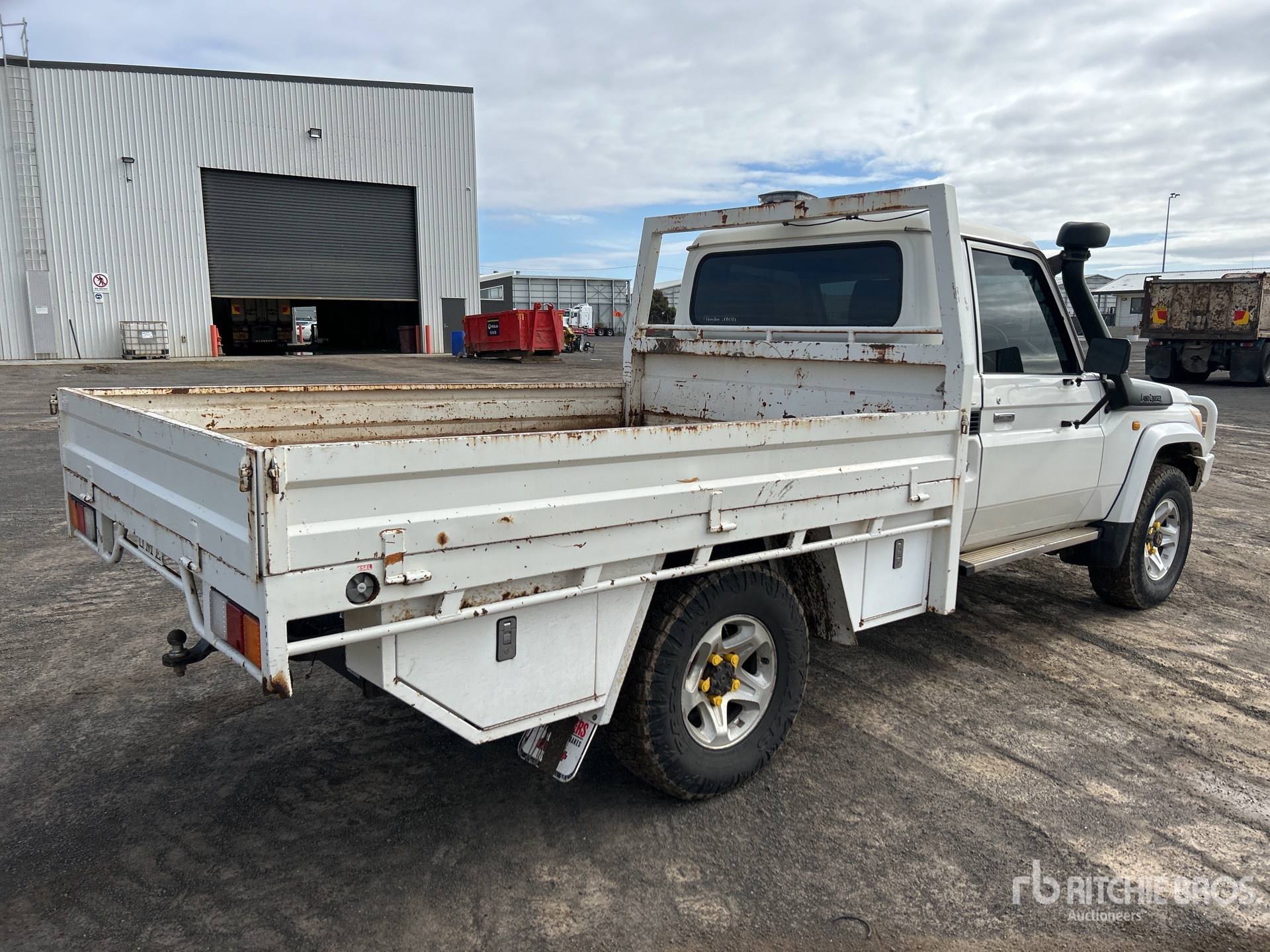 General Appearance with Picture, Left Rear Corner