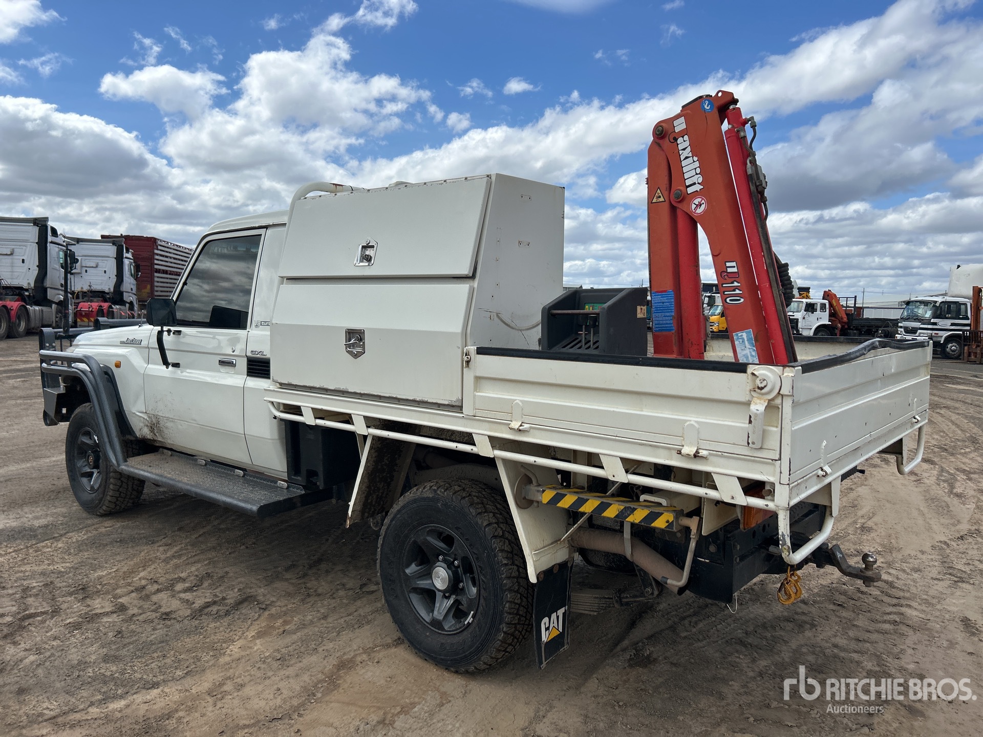 General Appearance with Imagen: esquina trasera derecha