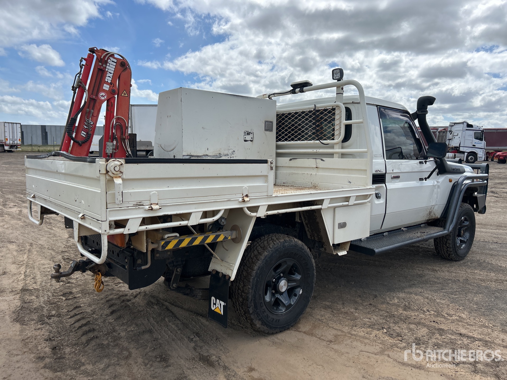 General Appearance with Imagen: esquina trasera izquierda