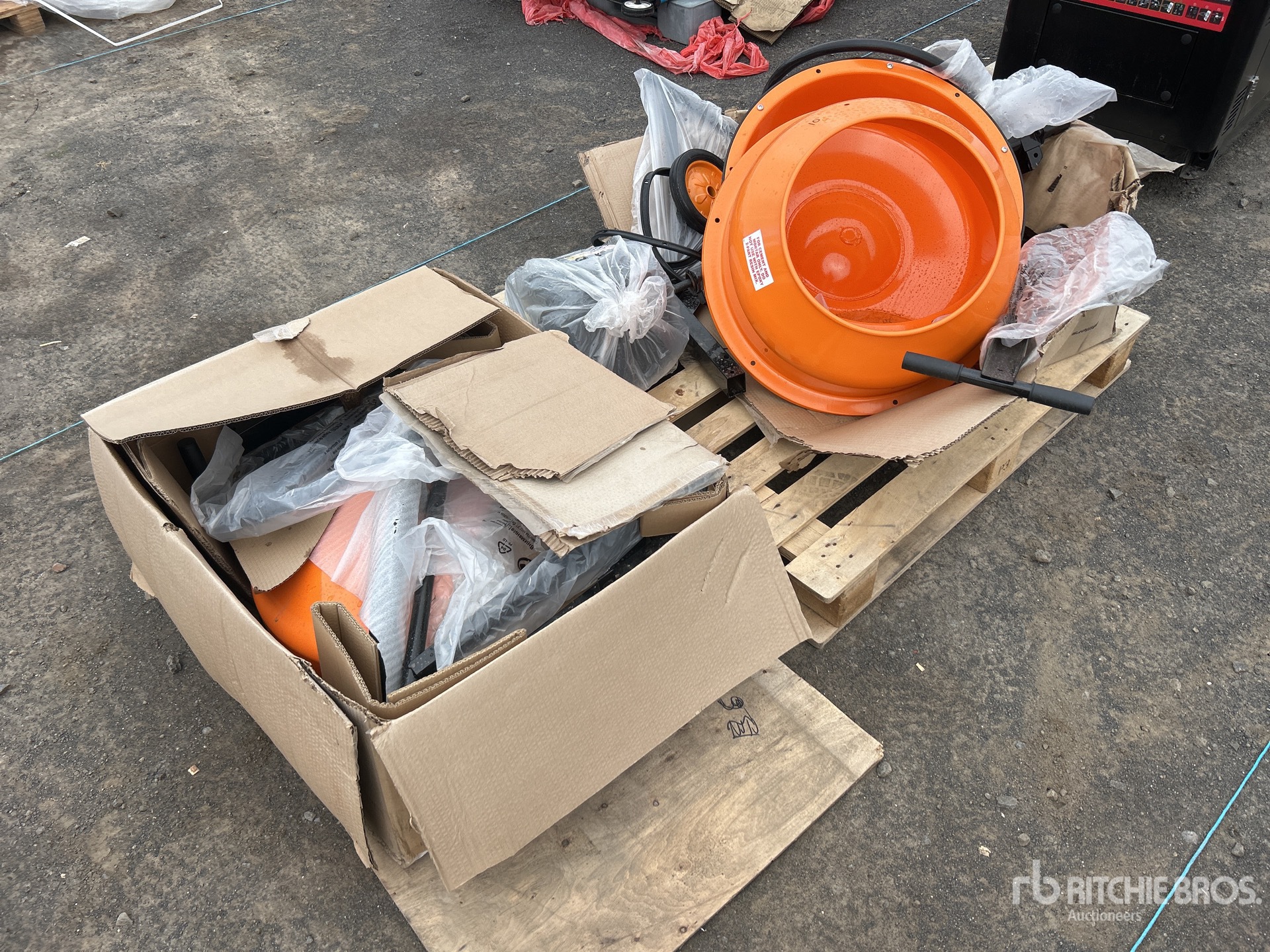 General Appearance with Picture, Right Front Corner