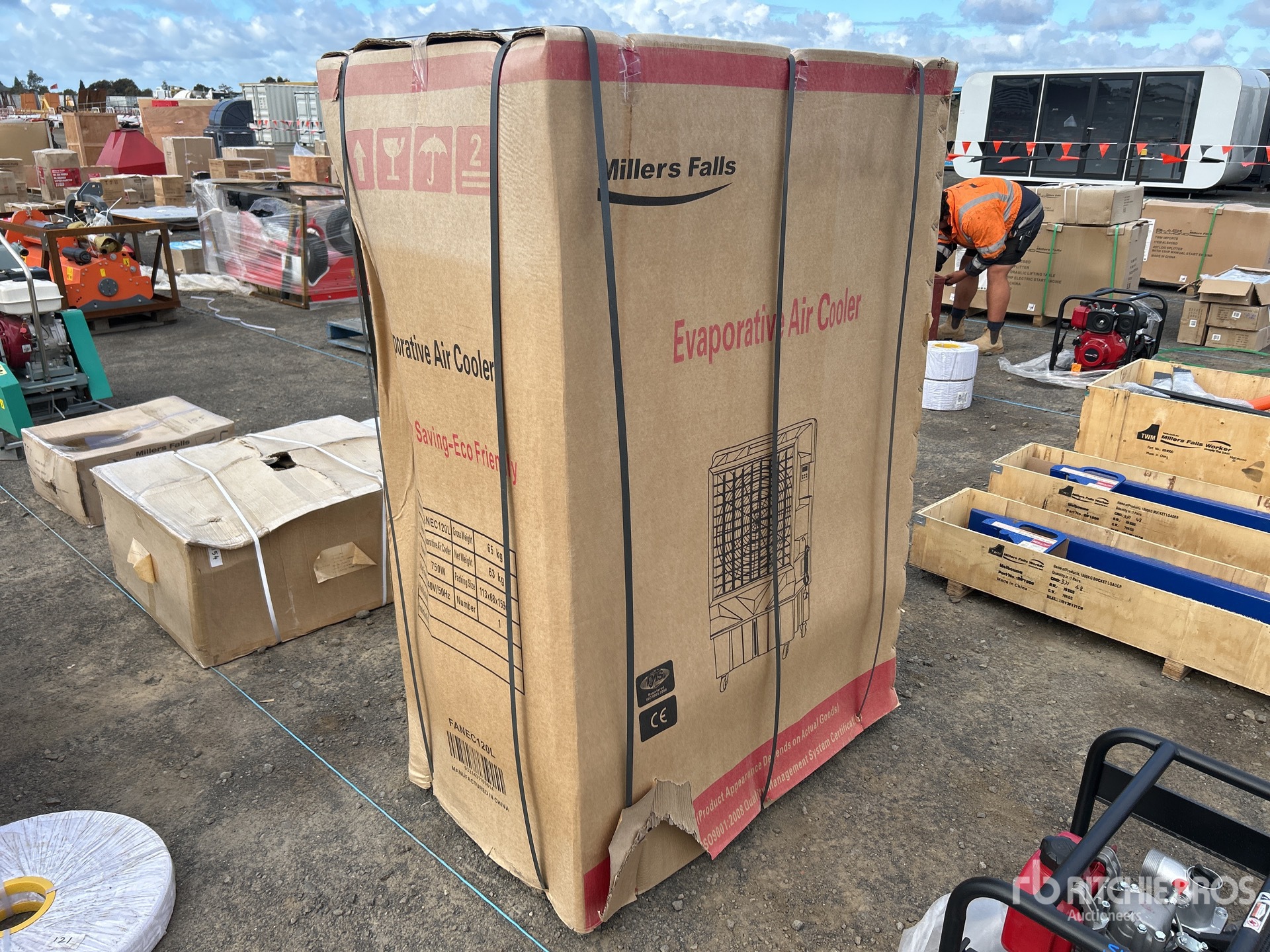 General Appearance with Foto, angolo anteriore destro