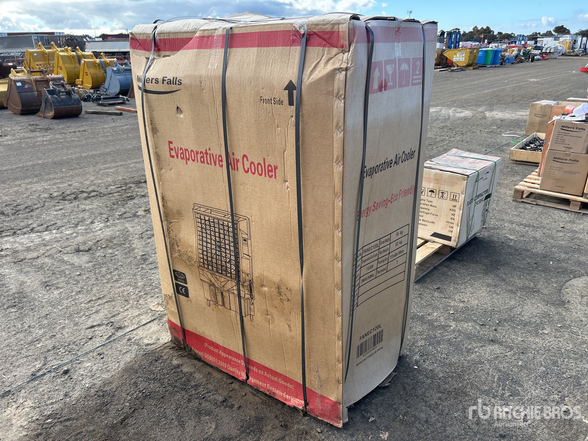 General Appearance with Foto, angolo anteriore sinistro