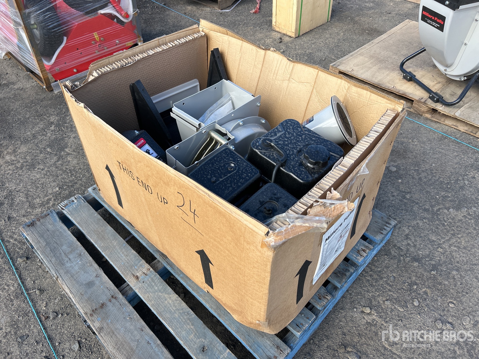 General Appearance with Foto, angolo anteriore sinistro