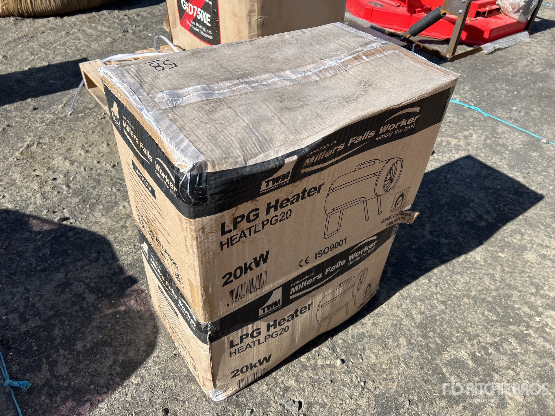 General Appearance with Foto, angolo posteriore sinistro