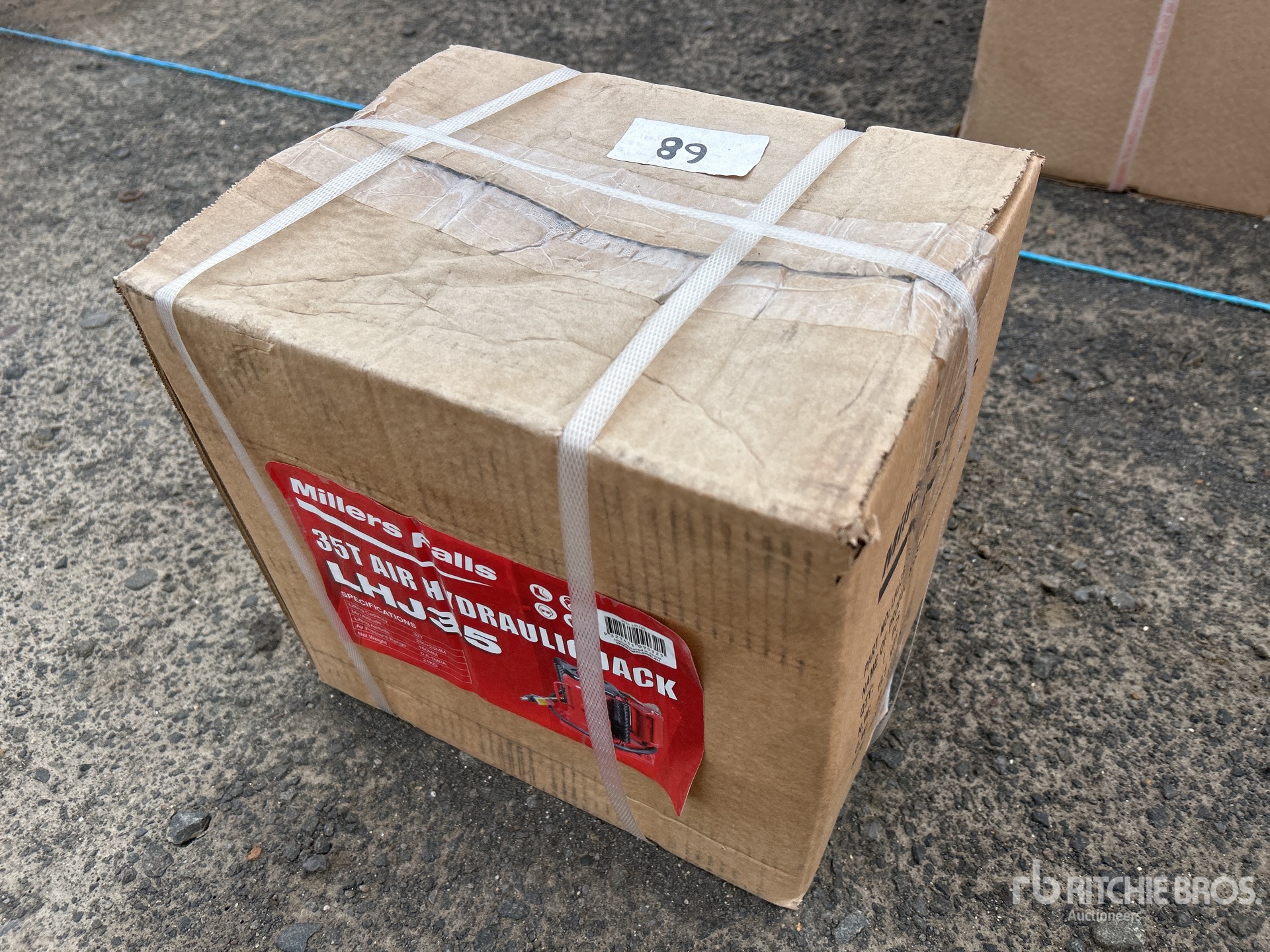 General Appearance with Foto, angolo anteriore sinistro