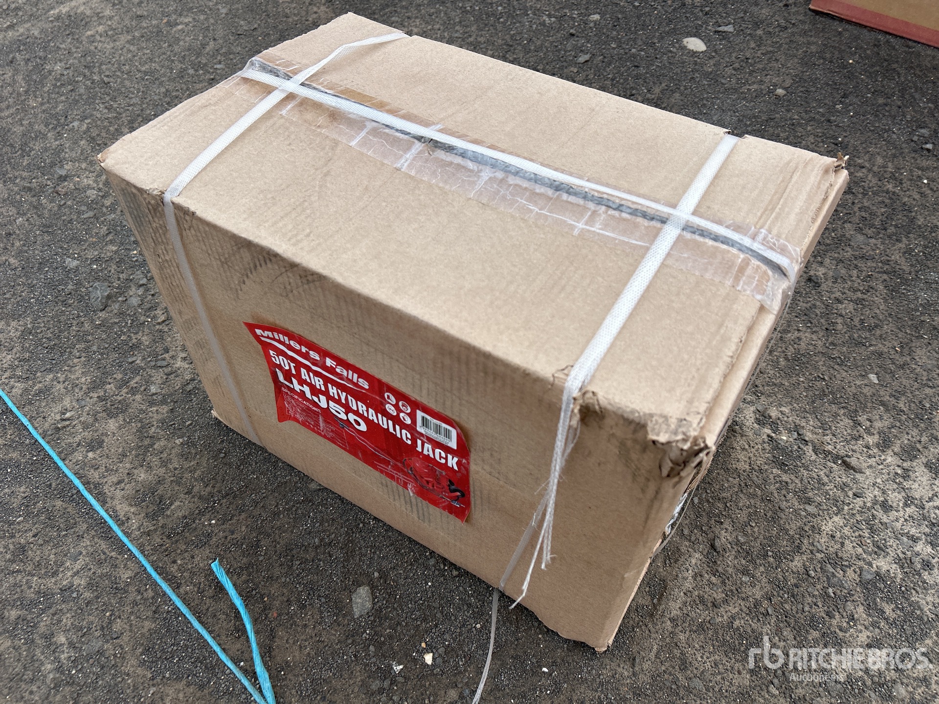 General Appearance with Foto, angolo anteriore sinistro