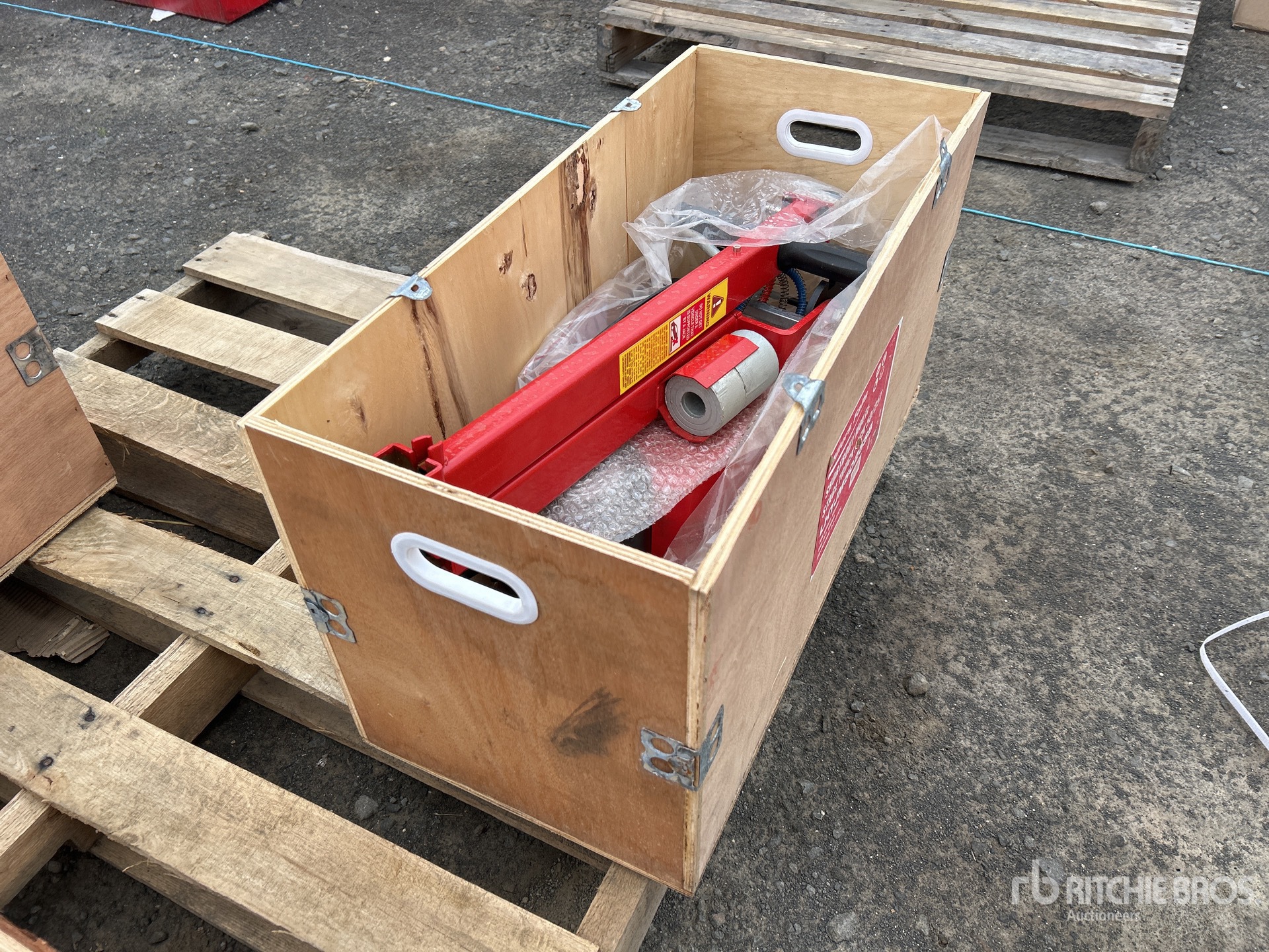 General Appearance with Foto, angolo anteriore sinistro