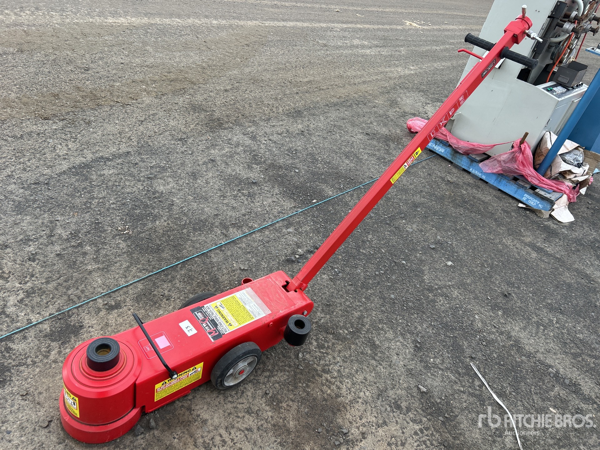 General Appearance with Foto, angolo anteriore sinistro