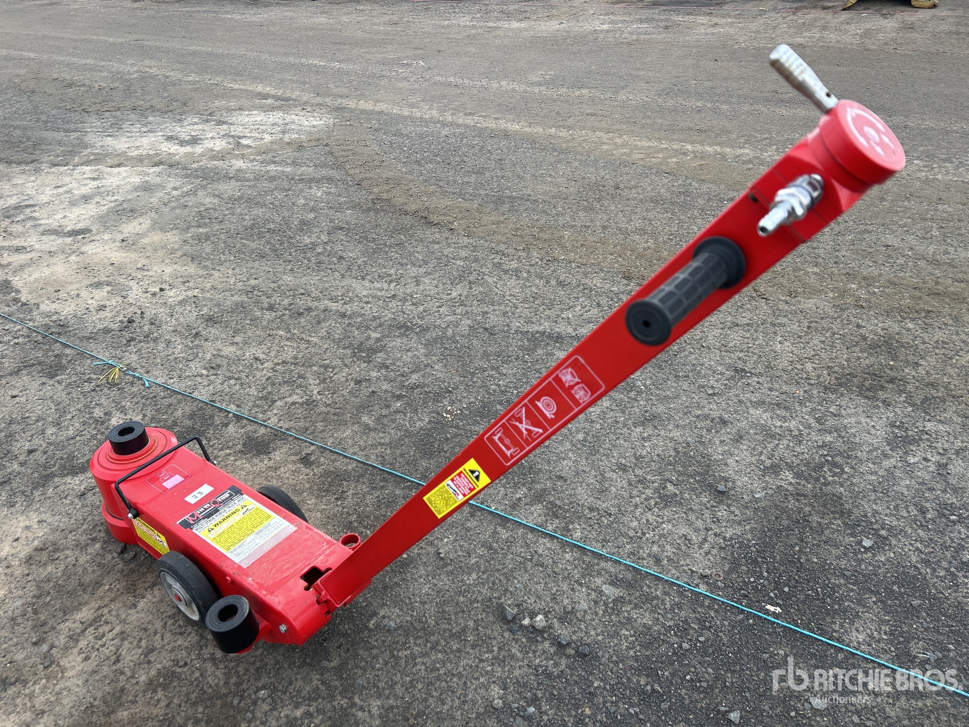 General Appearance with Foto, angolo posteriore sinistro