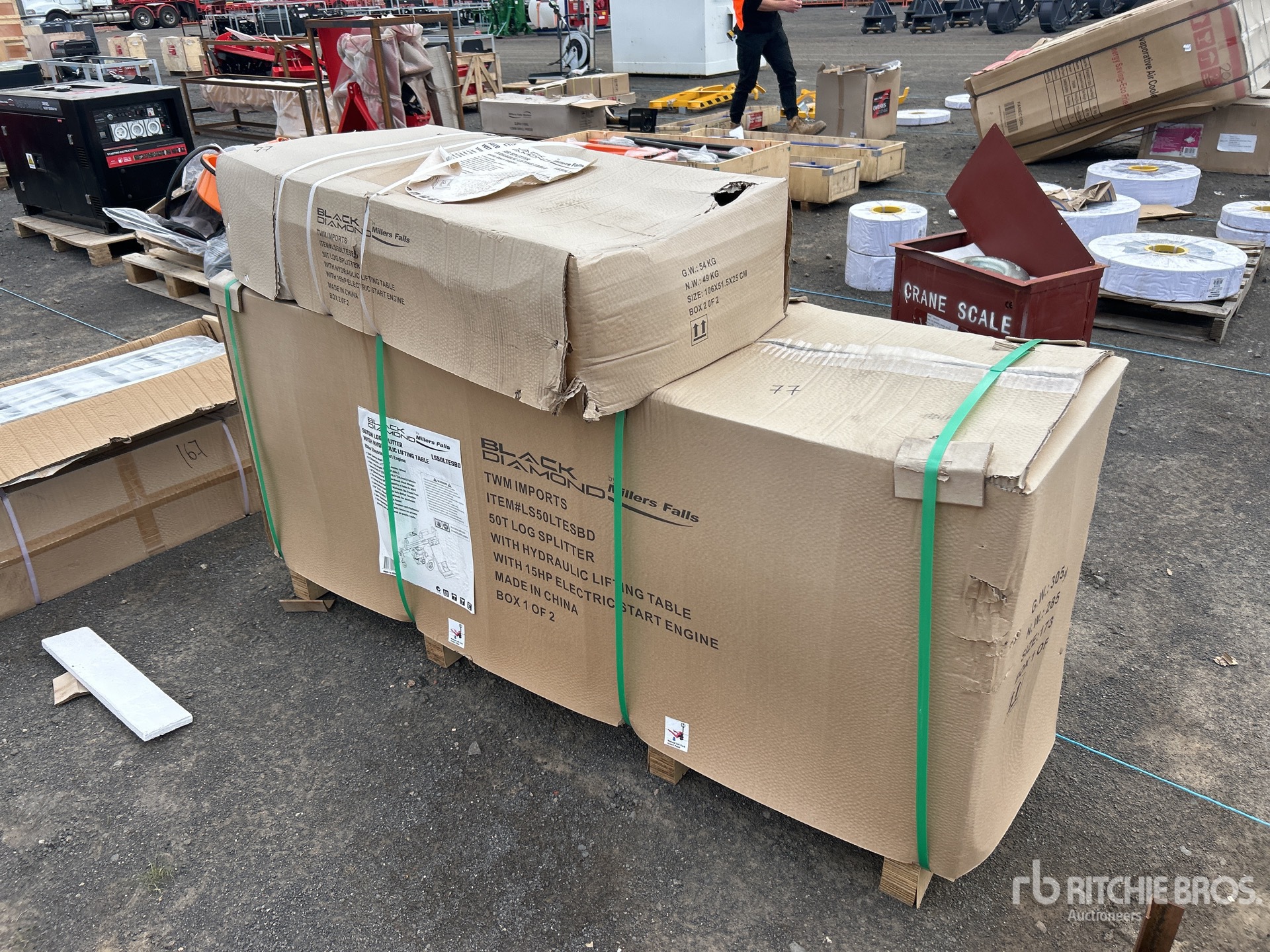 General Appearance with Foto, angolo anteriore sinistro