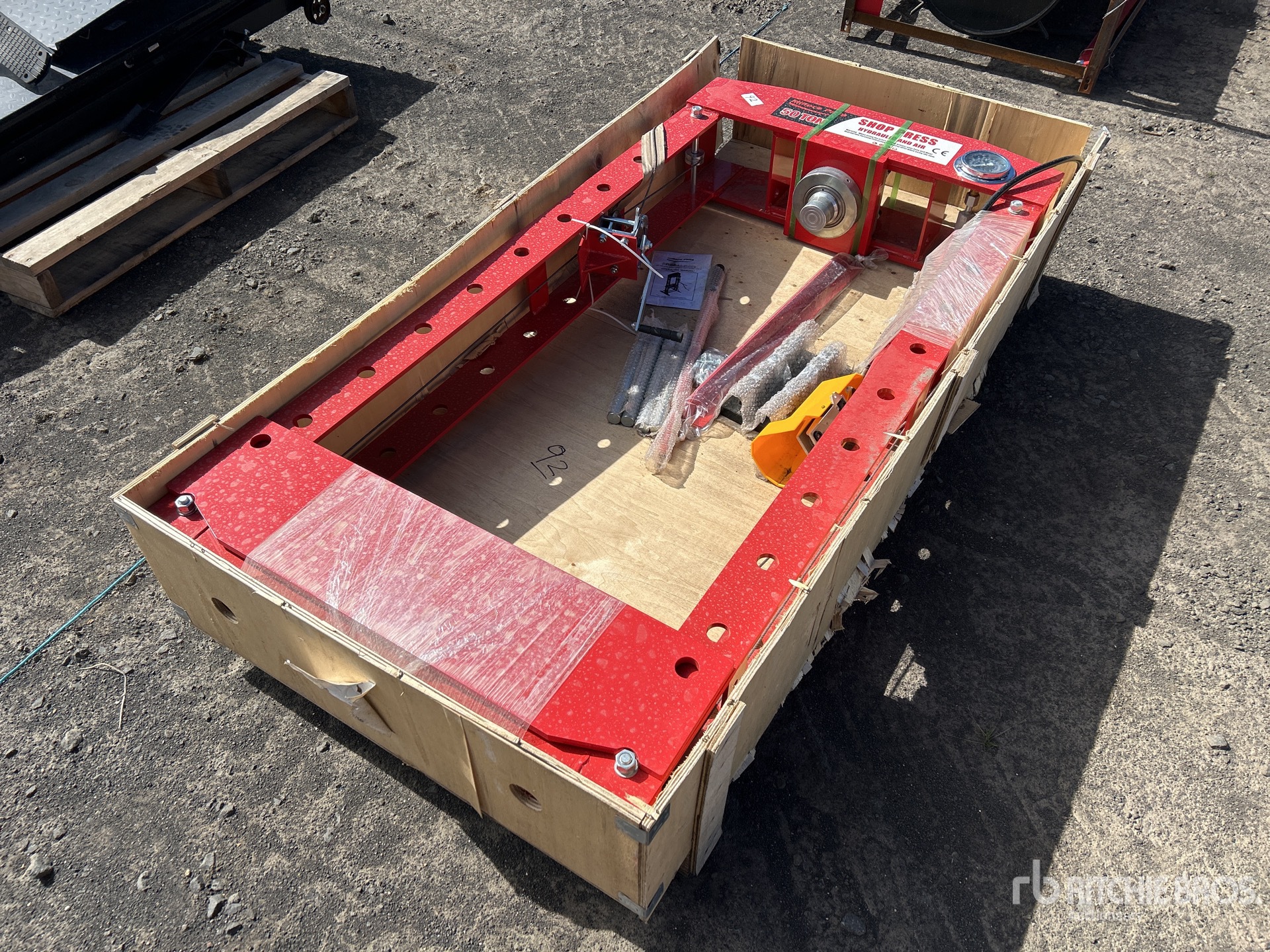 General Appearance with Foto, angolo anteriore sinistro