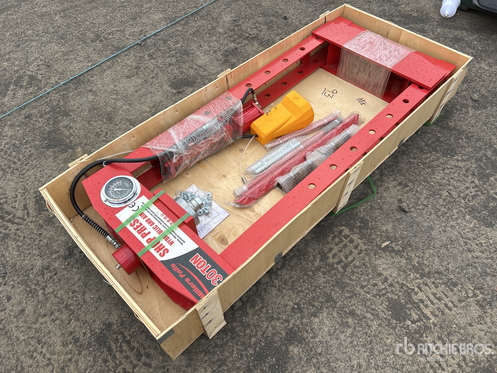 General Appearance with Foto, angolo anteriore sinistro