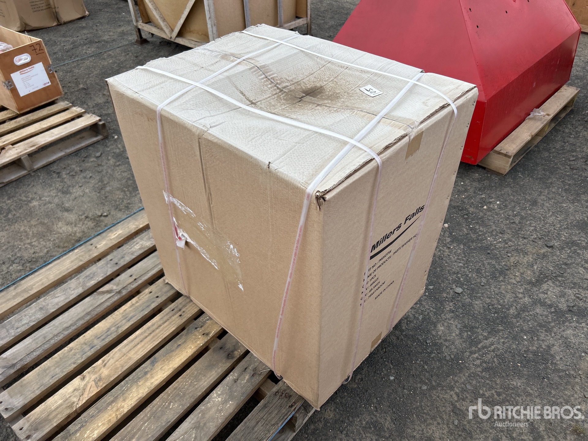 General Appearance with Picture, Right Rear Corner