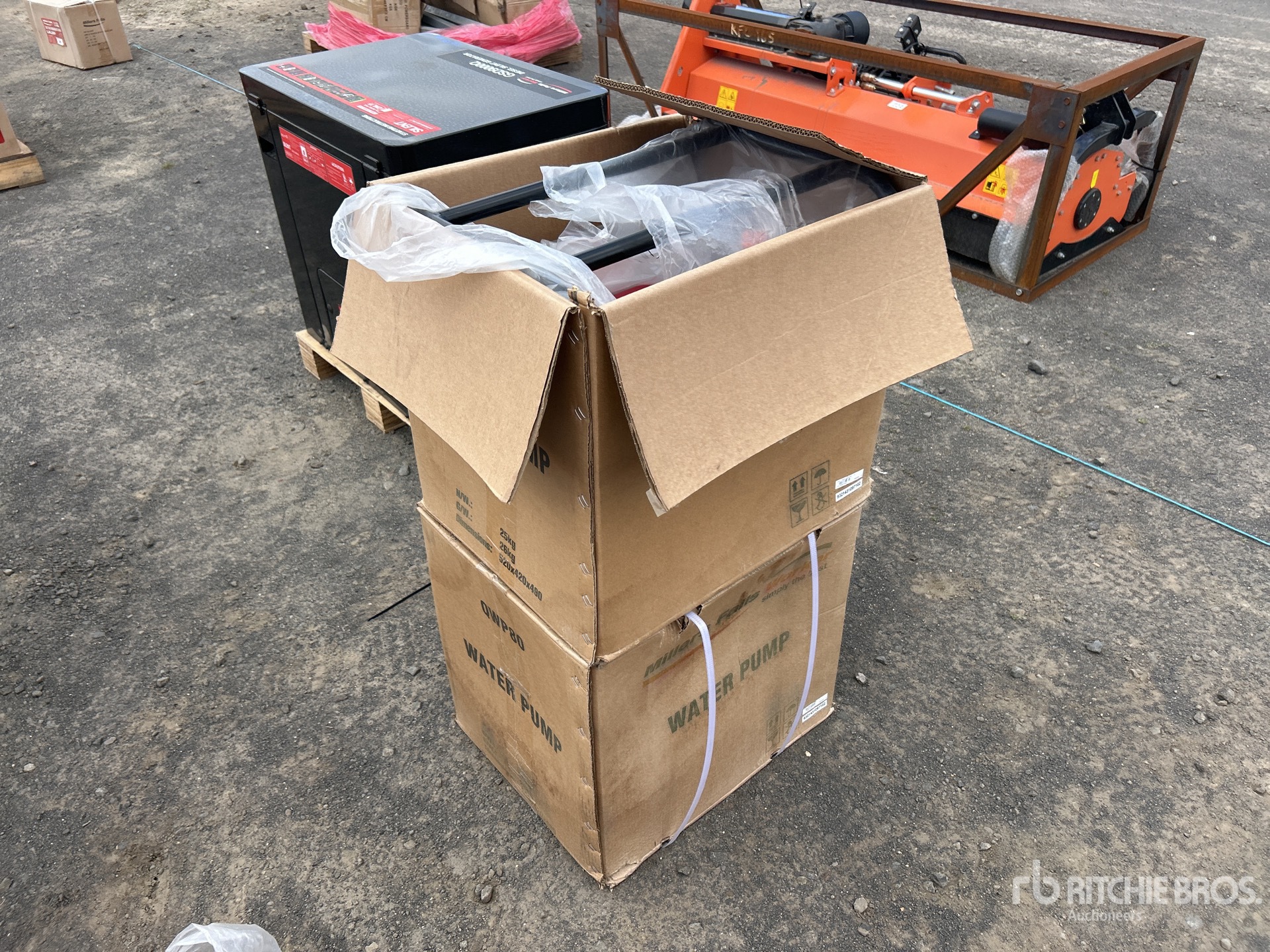 General Appearance with Bild, Ecke hinten rechts