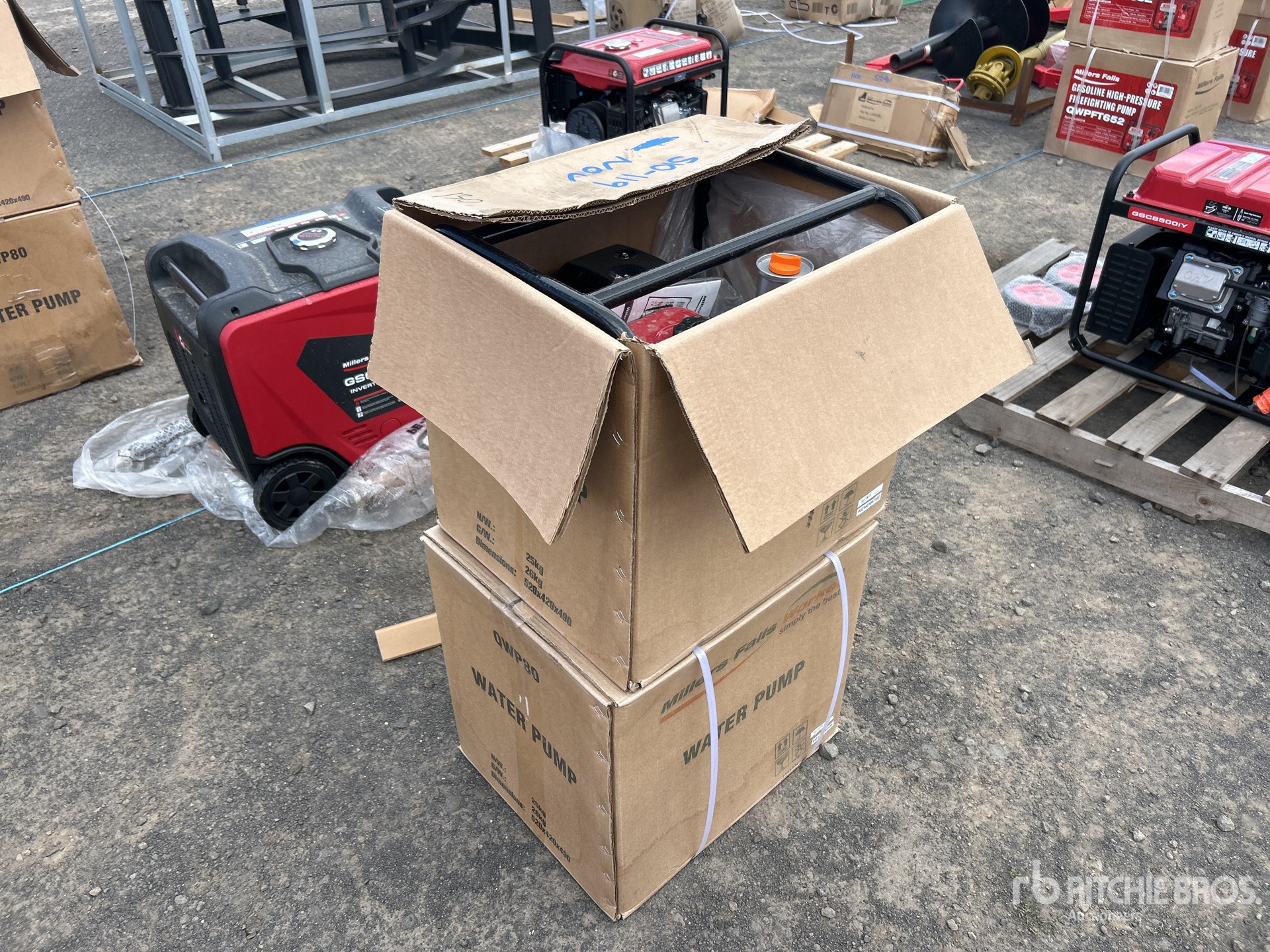 General Appearance with Bild, Ecke hinten links