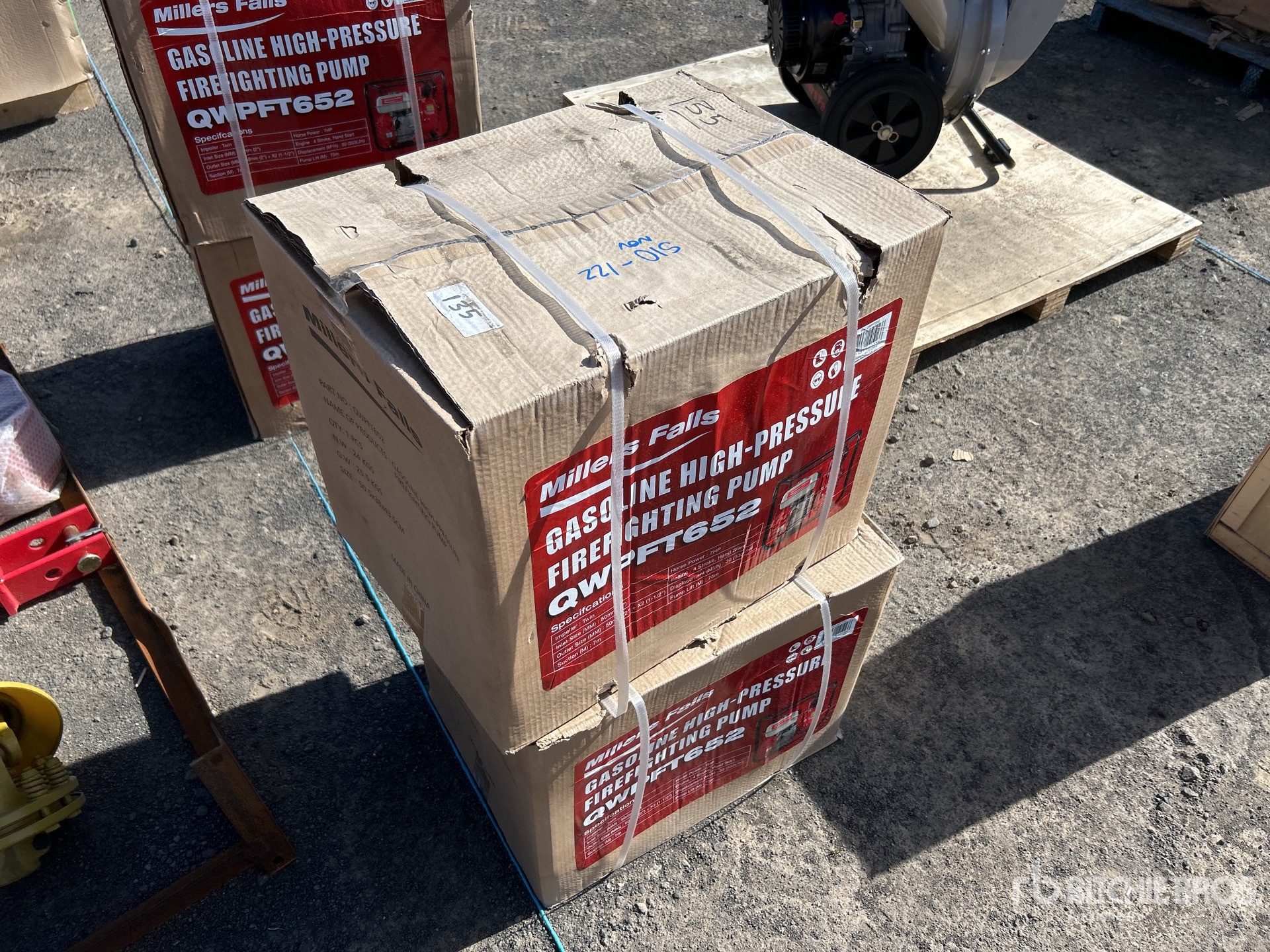 General Appearance with Foto, angolo posteriore sinistro