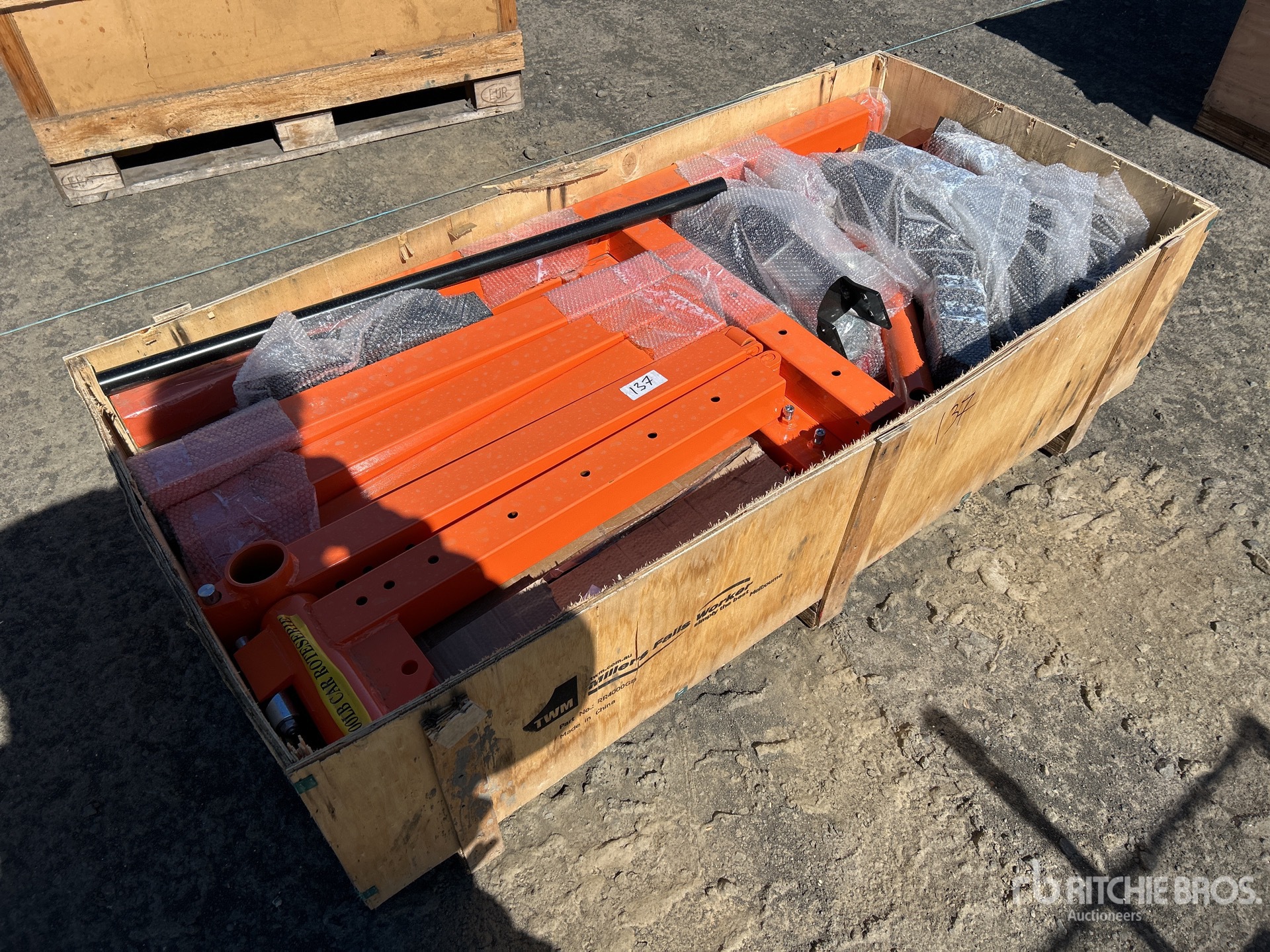 General Appearance with Picture, Right Front Corner