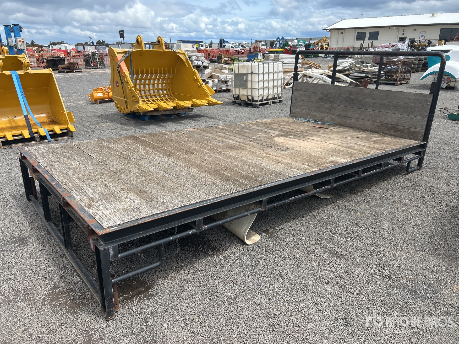 General Appearance with Zdjęcie, lewy dolny róg