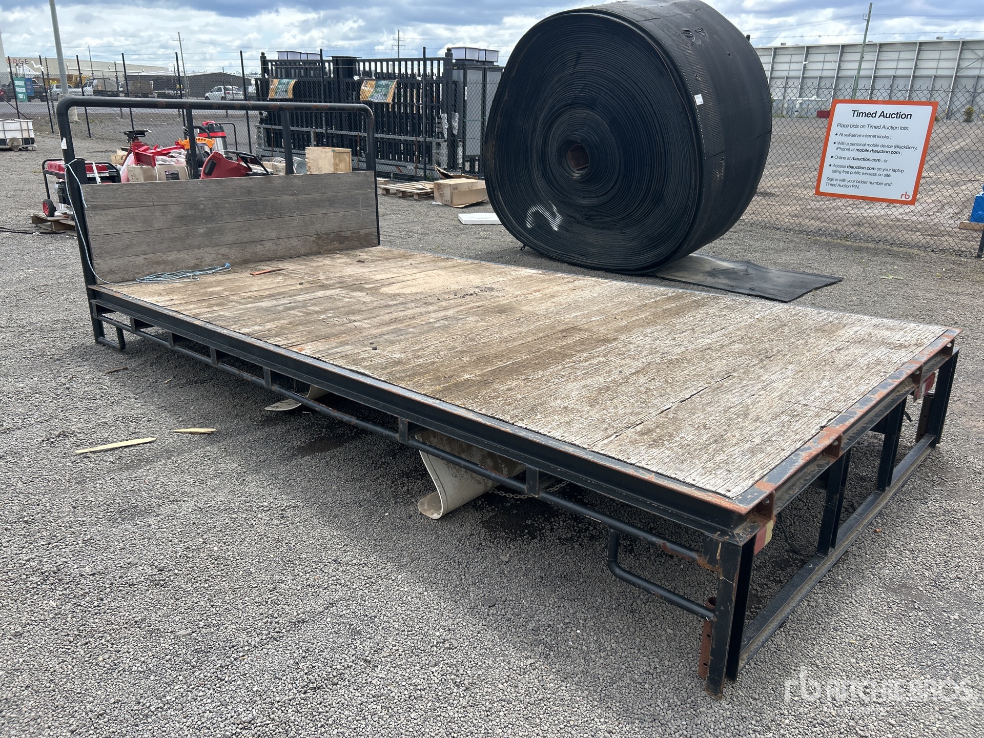 General Appearance with Zdjęcie, prawy dolny róg