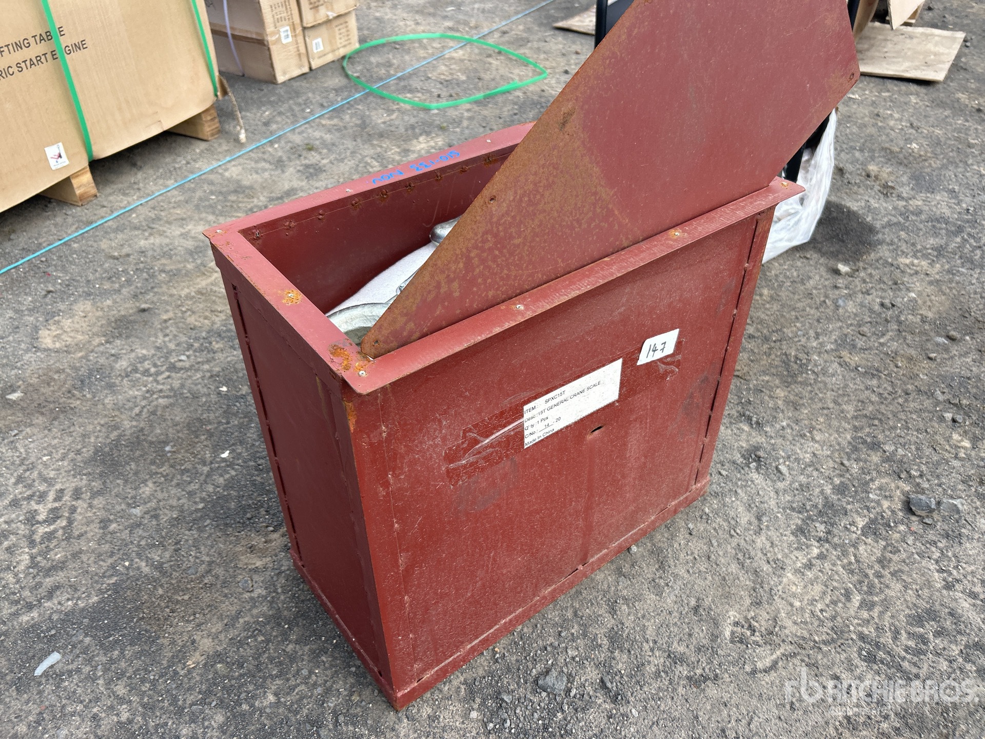 General Appearance with Picture, Left Rear Corner