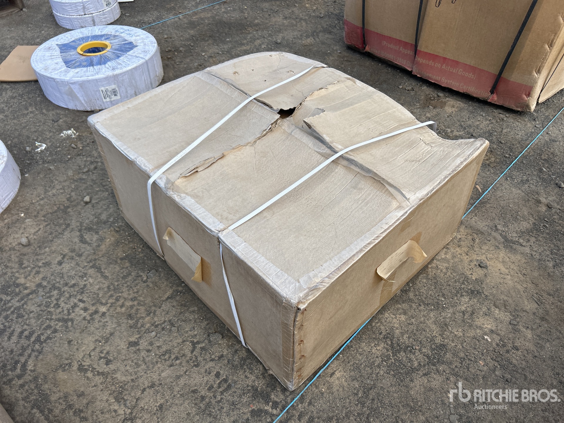 General Appearance with Foto, angolo posteriore sinistro