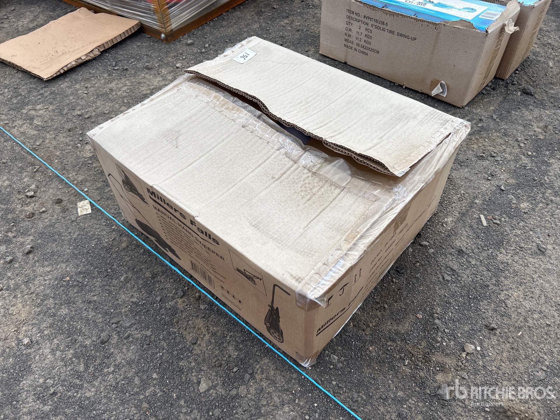 General Appearance with Foto, angolo anteriore sinistro