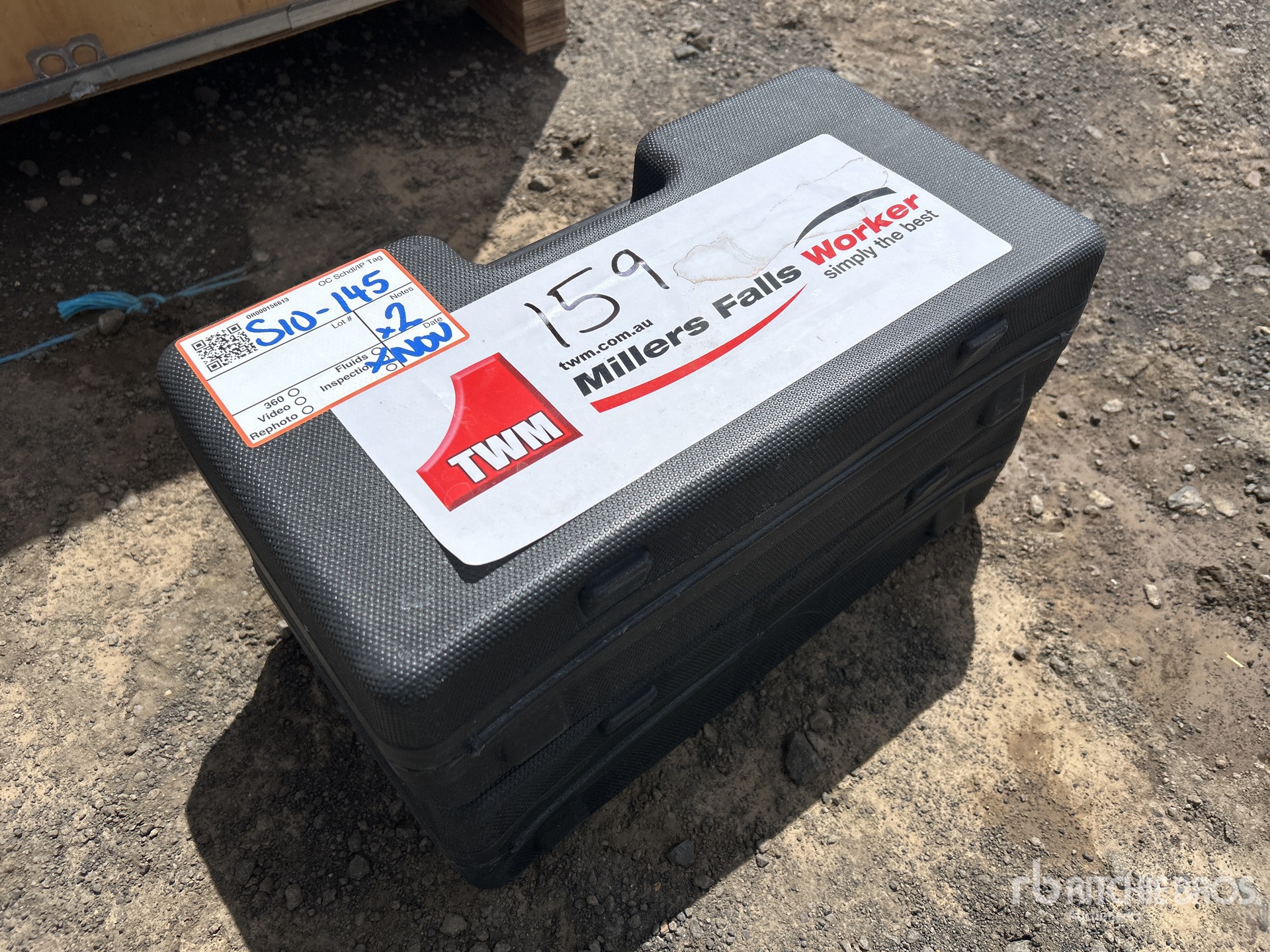 General Appearance with Picture, Right Front Corner