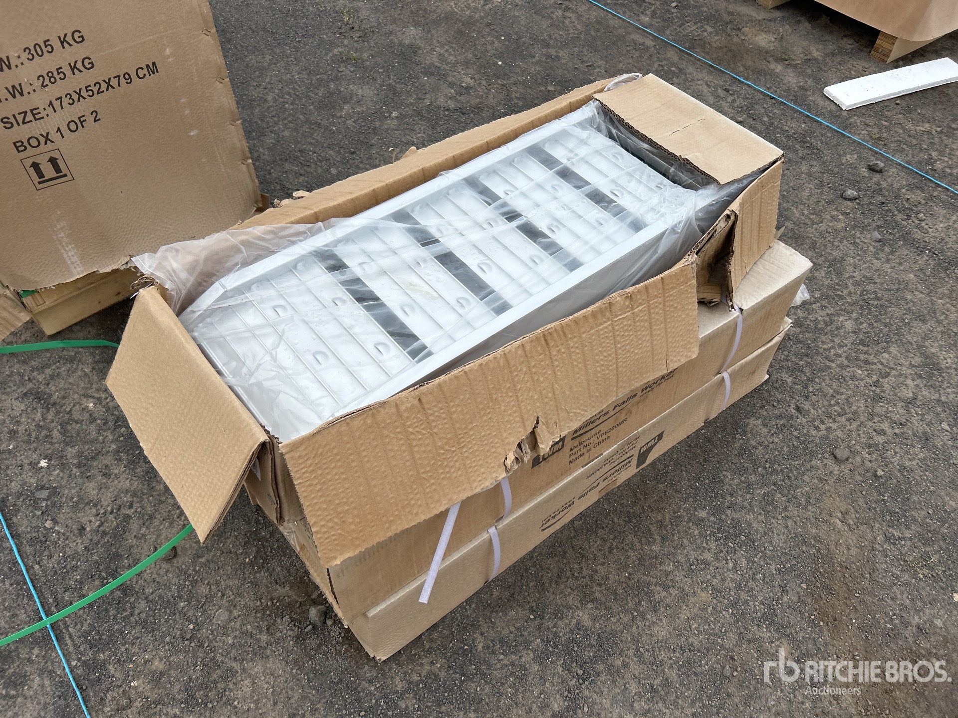 General Appearance with Foto, angolo anteriore destro