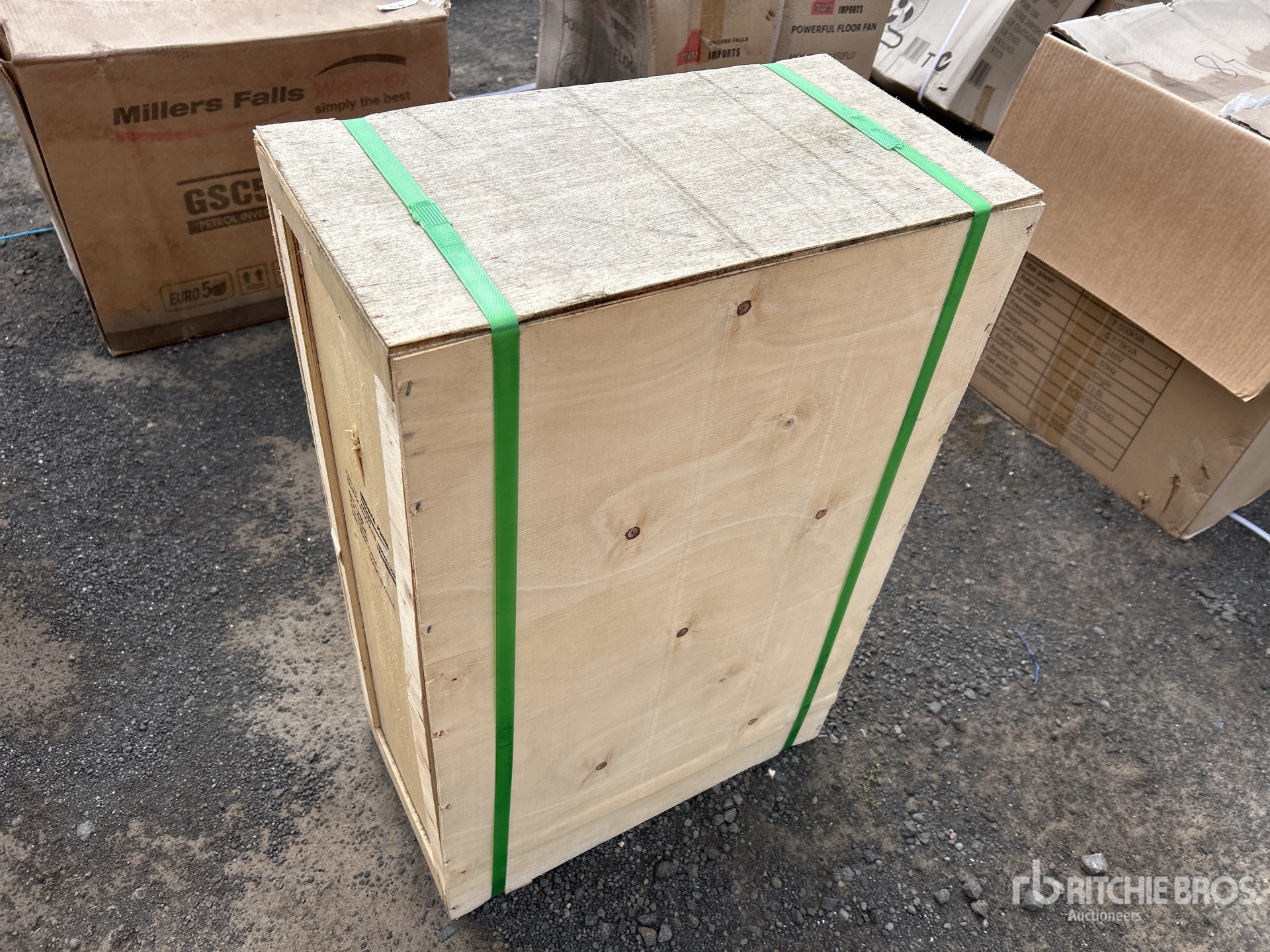 General Appearance with Foto, angolo posteriore sinistro