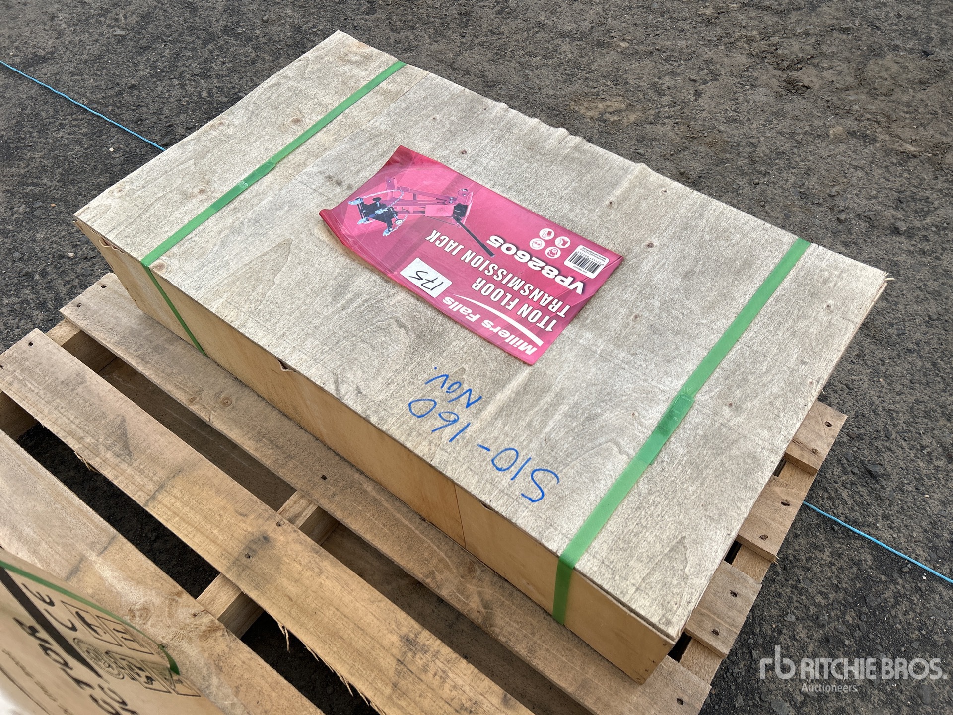 General Appearance with Foto, angolo anteriore sinistro