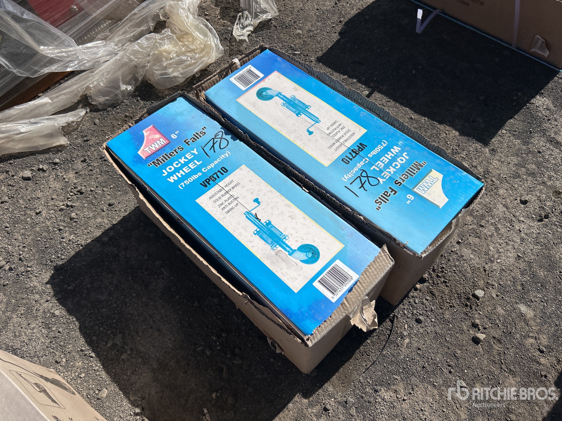 General Appearance with Foto, angolo posteriore sinistro