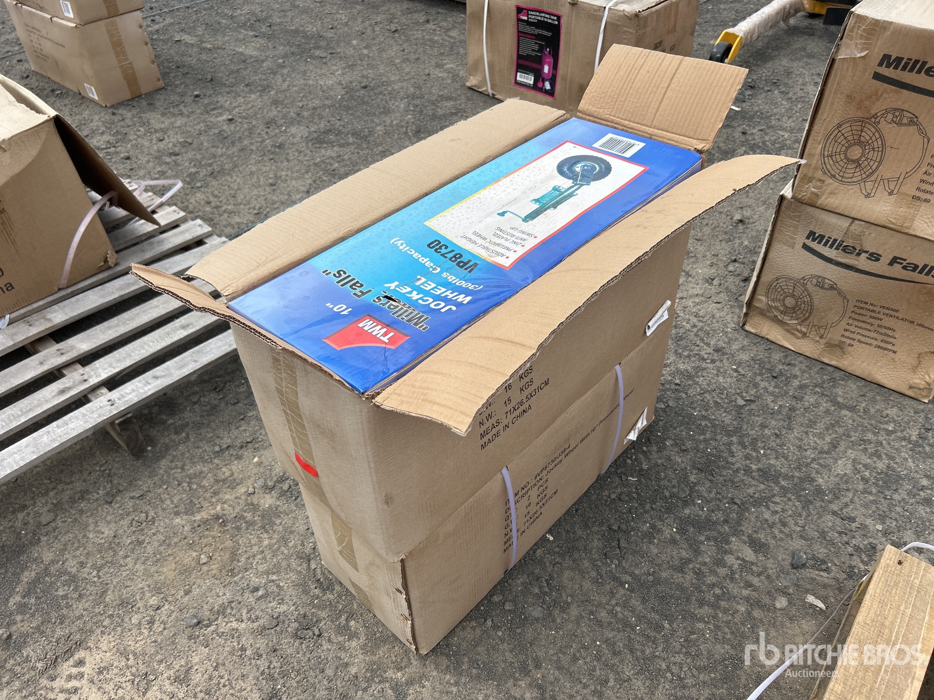 General Appearance with Picture, Right Rear Corner