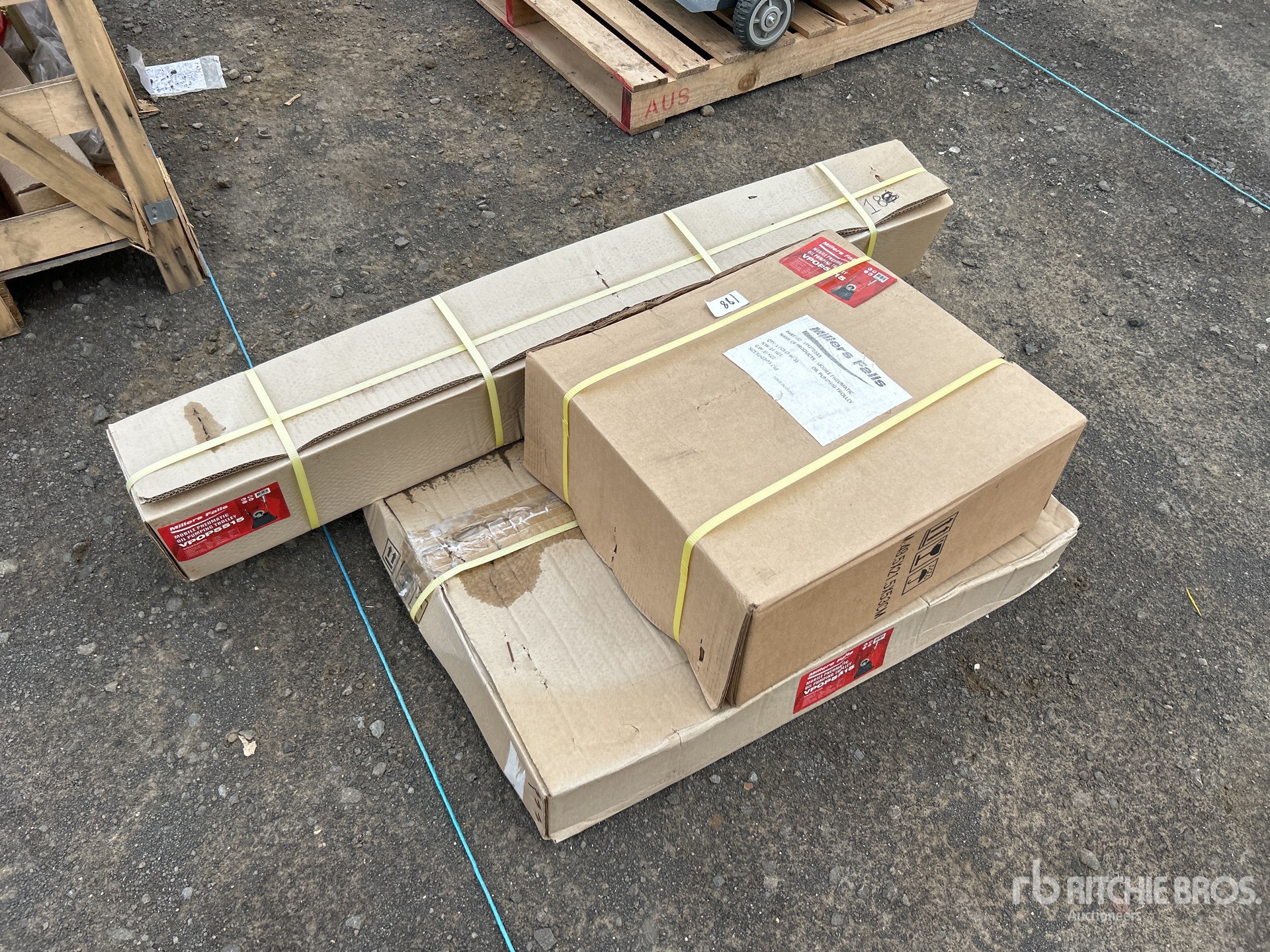 General Appearance with Foto, angolo posteriore sinistro