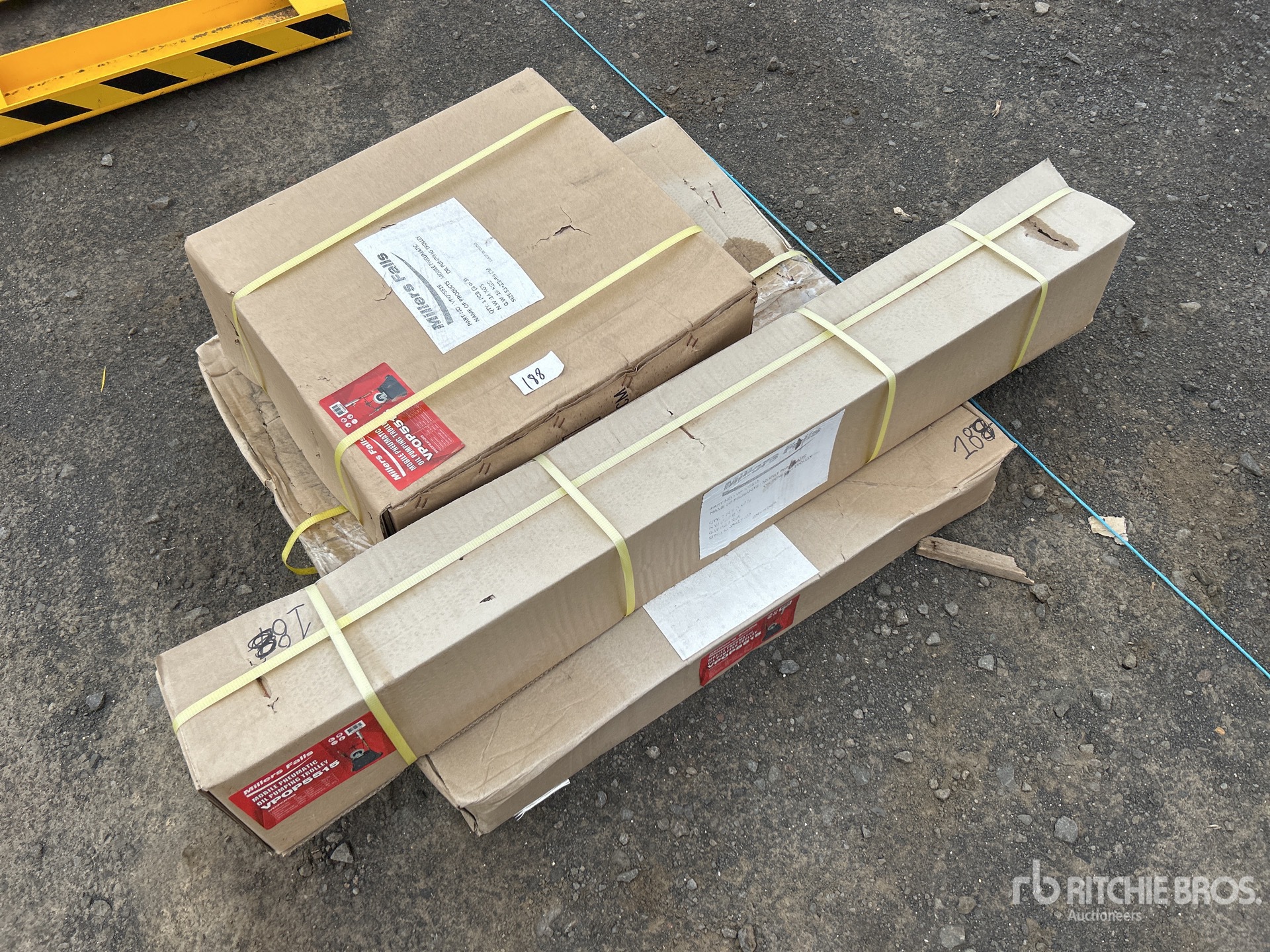 General Appearance with Foto, angolo anteriore destro