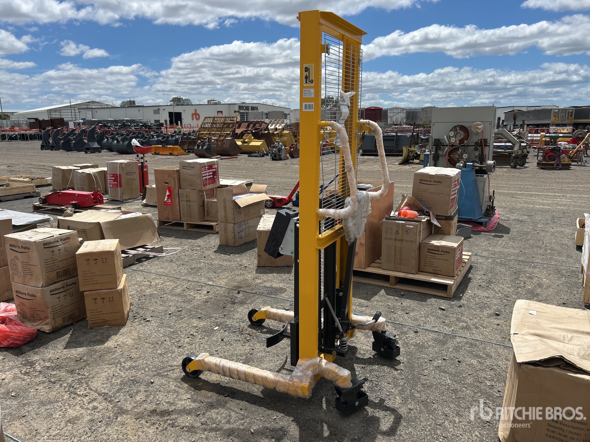 General Appearance with Picture, Left Rear Corner