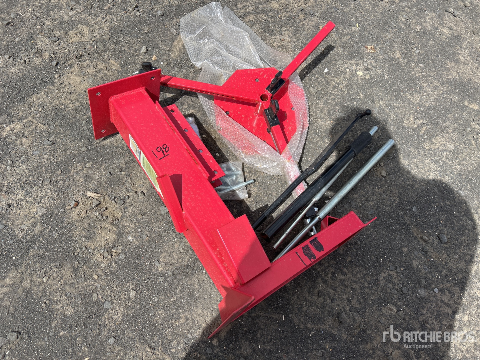 General Appearance with Picture, Right Front Corner