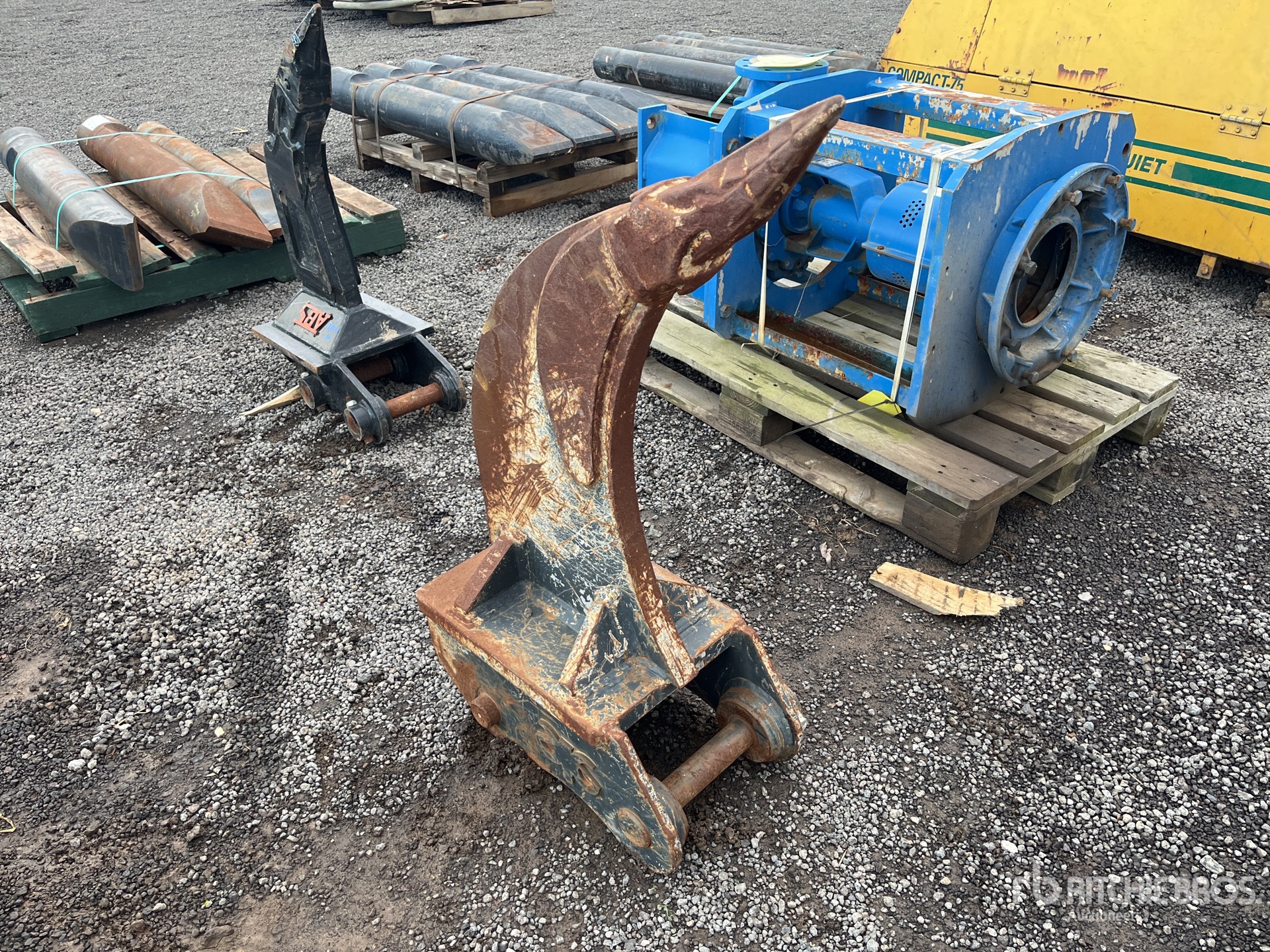 General Appearance with Foto, angolo anteriore destro