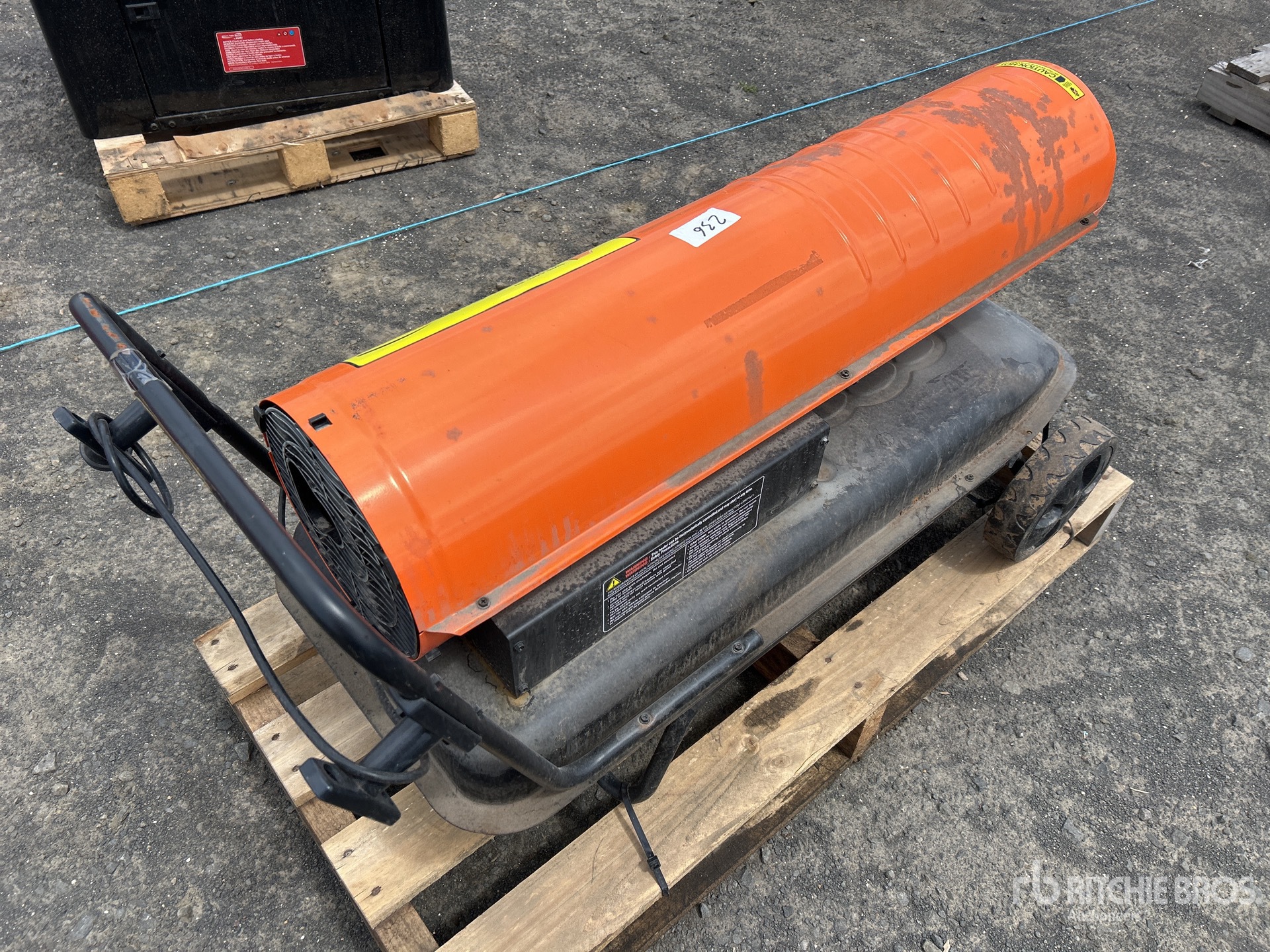 General Appearance with Foto, angolo anteriore sinistro