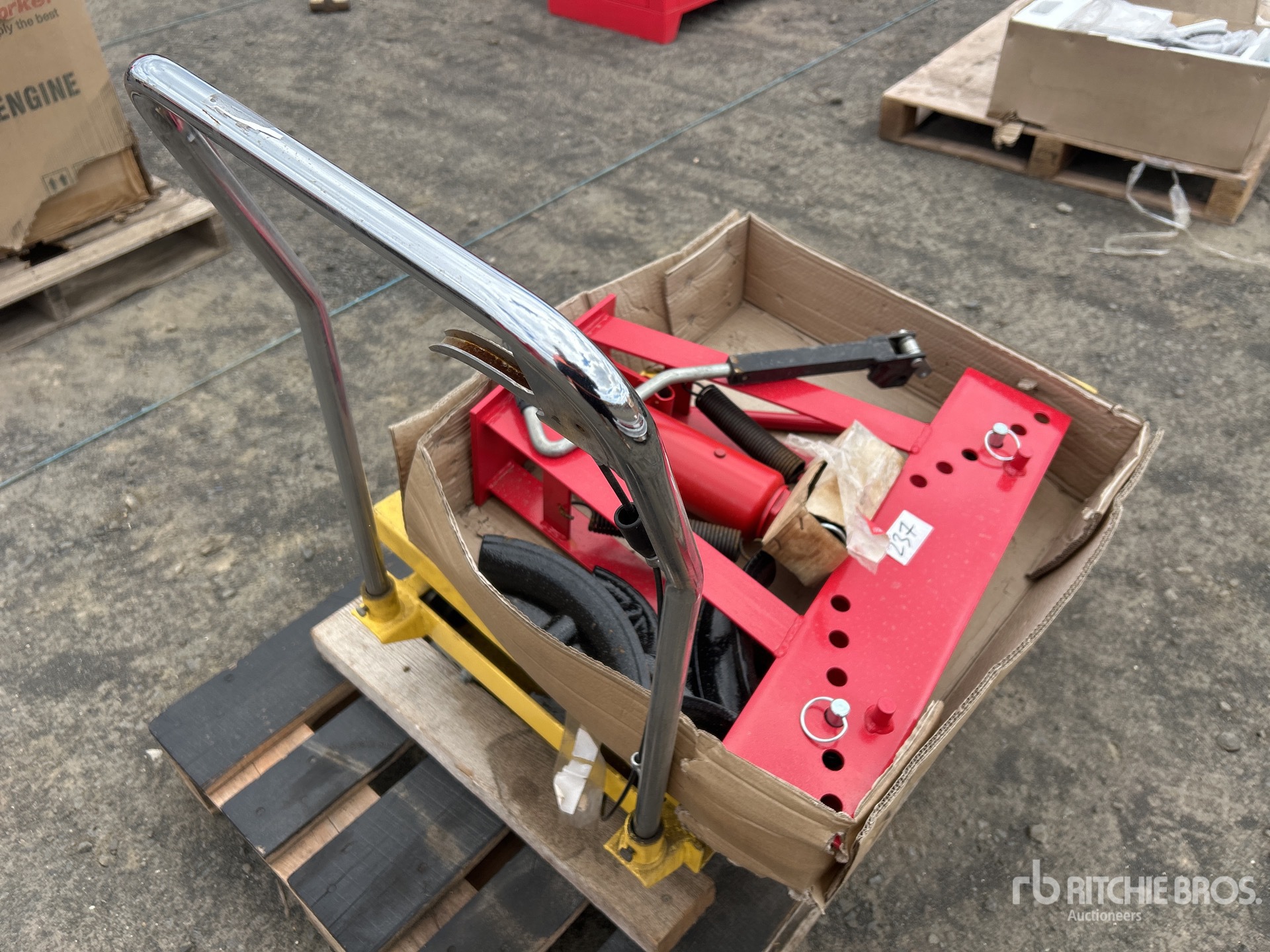 General Appearance with Picture, Right Rear Corner