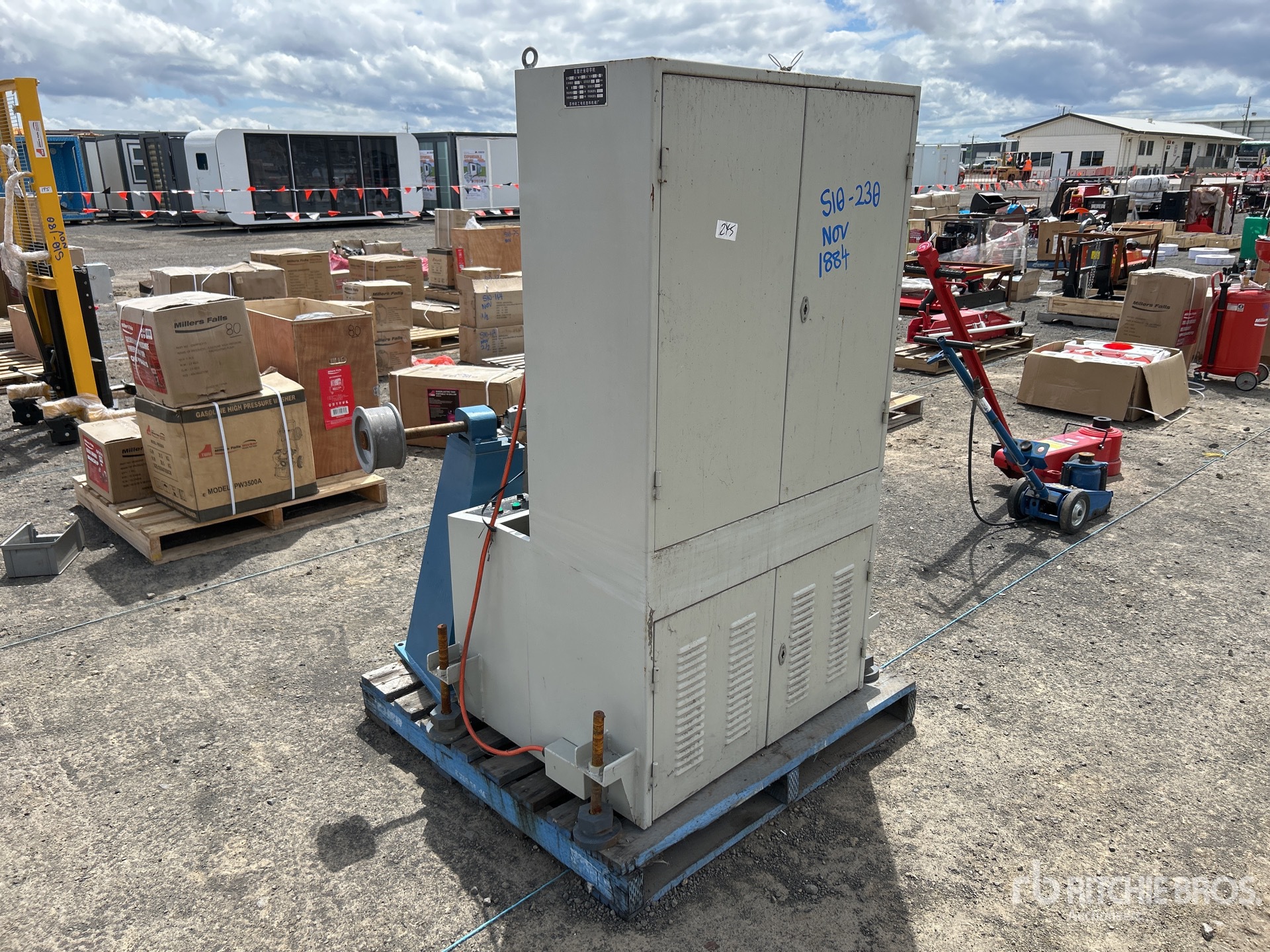 General Appearance with Picture, Left Rear Corner