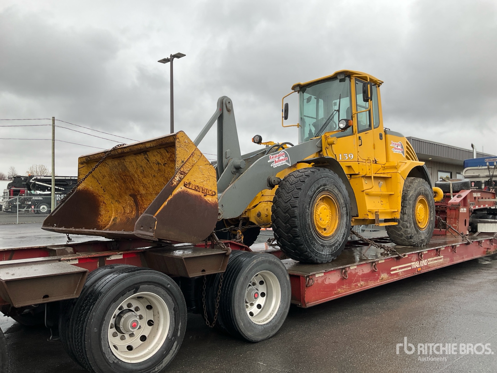 4 - Localisateur with 