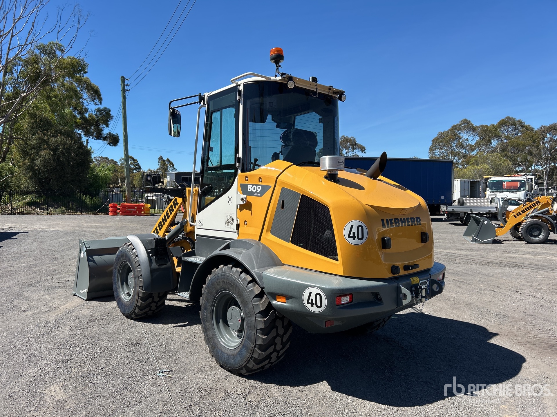 General Appearance with Imagen: esquina trasera izquierda