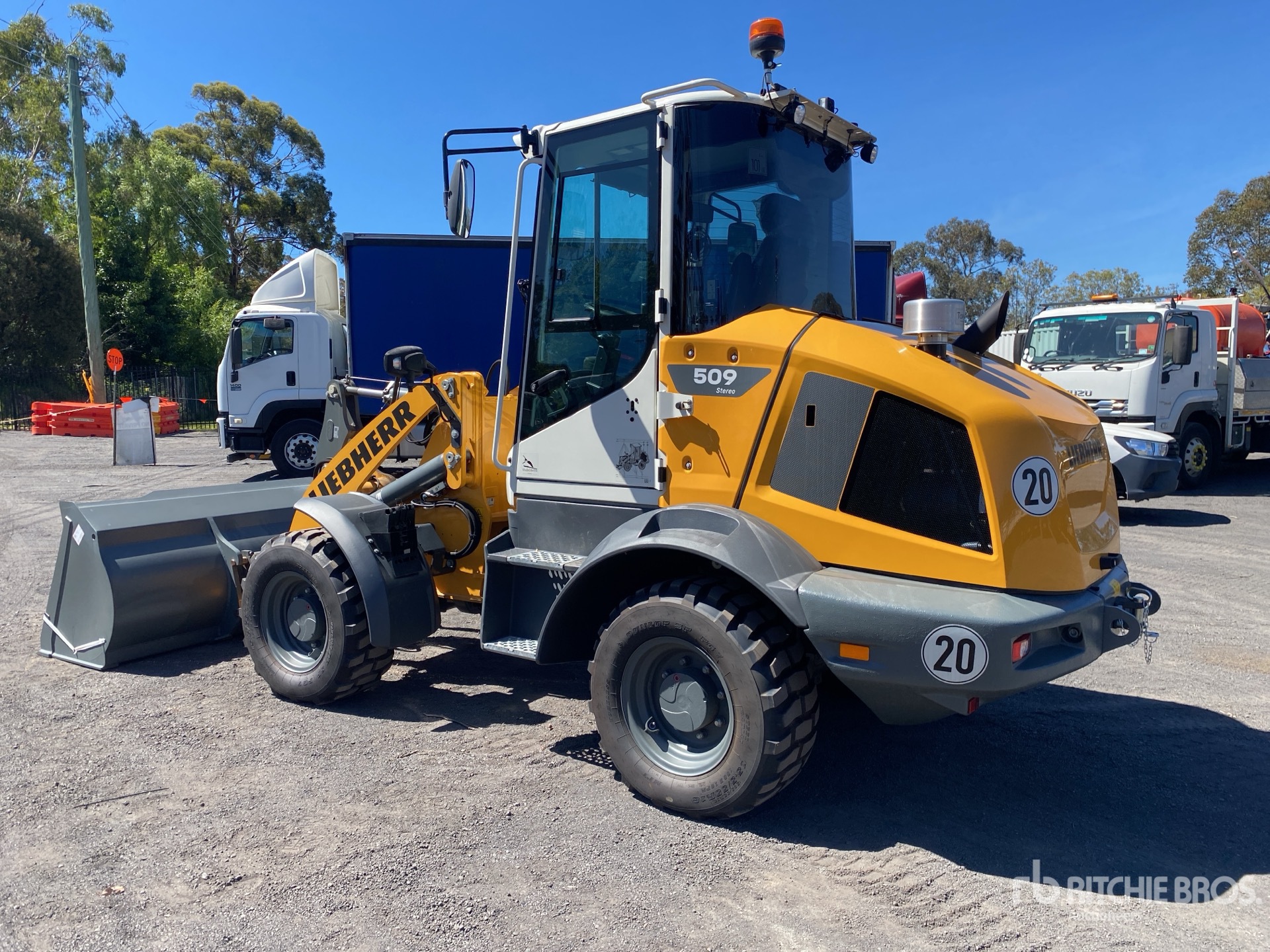 General Appearance with Imagen: esquina trasera izquierda