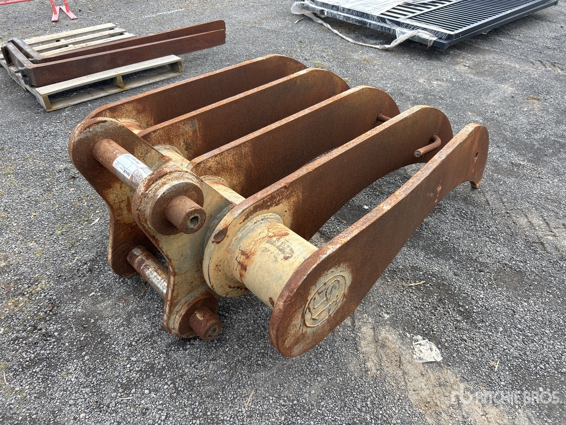 General Appearance with Image, coin arrière droit