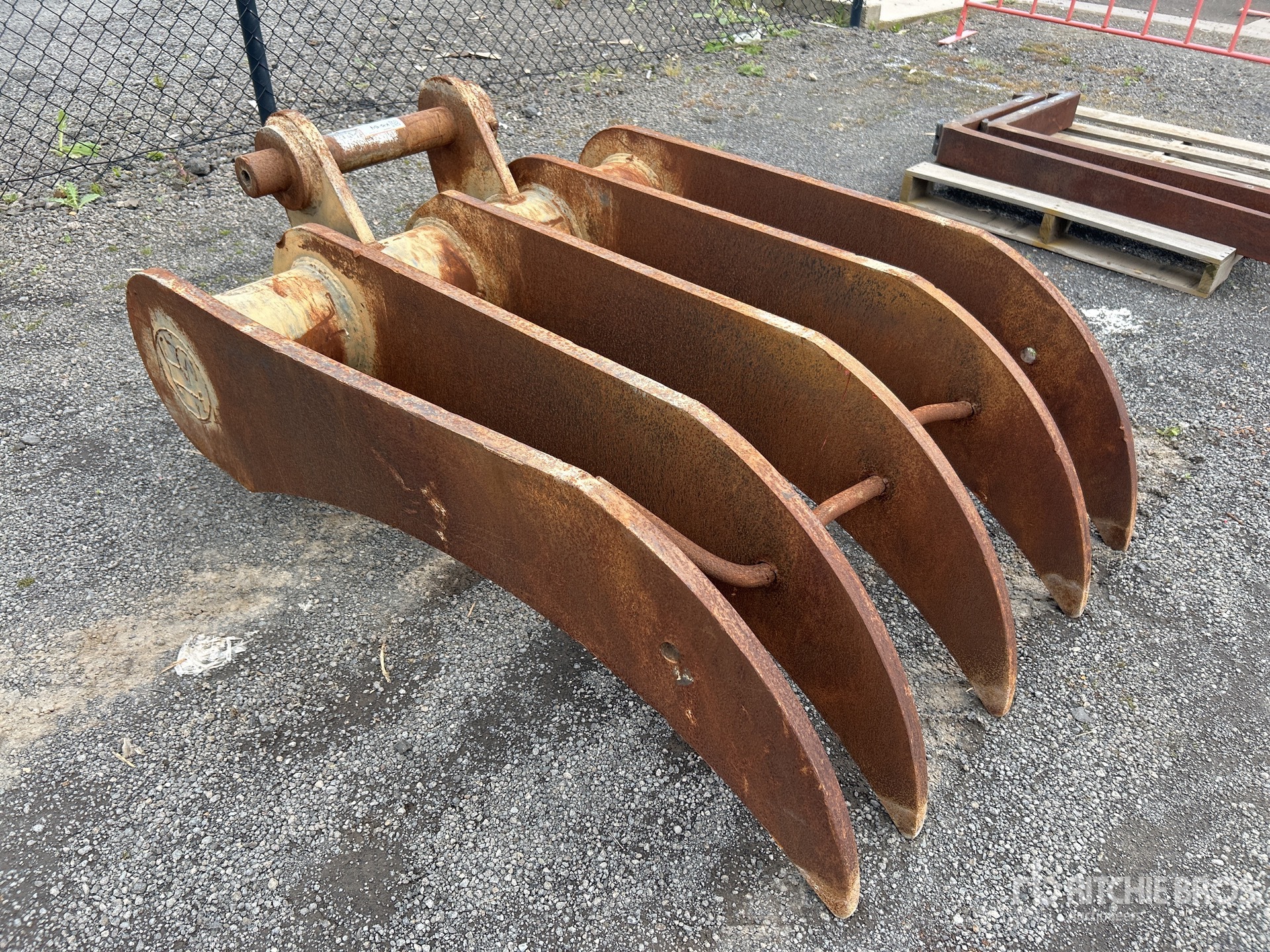 General Appearance with Image, coin avant droit