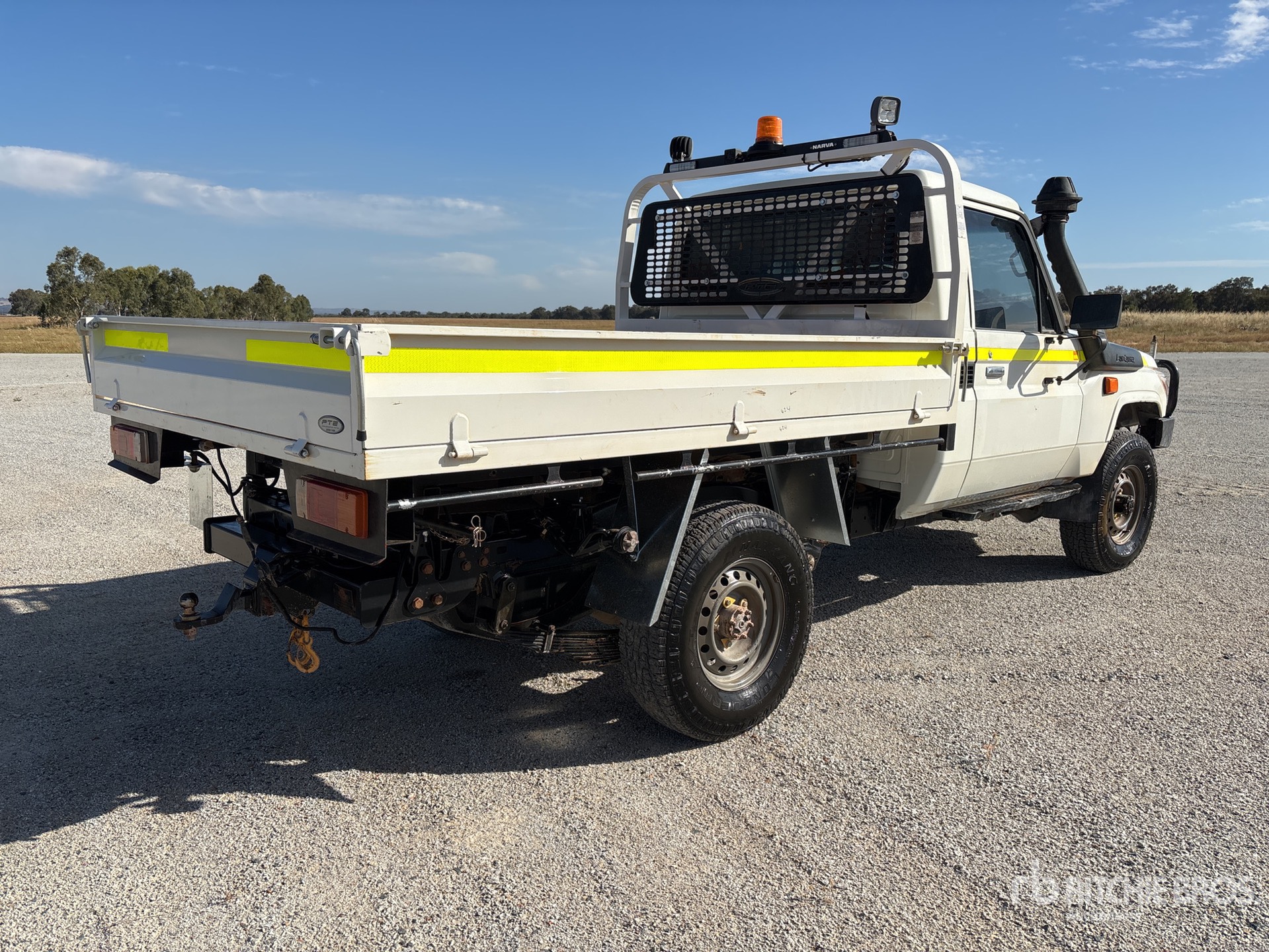 General Appearance with Picture, Left Rear Corner